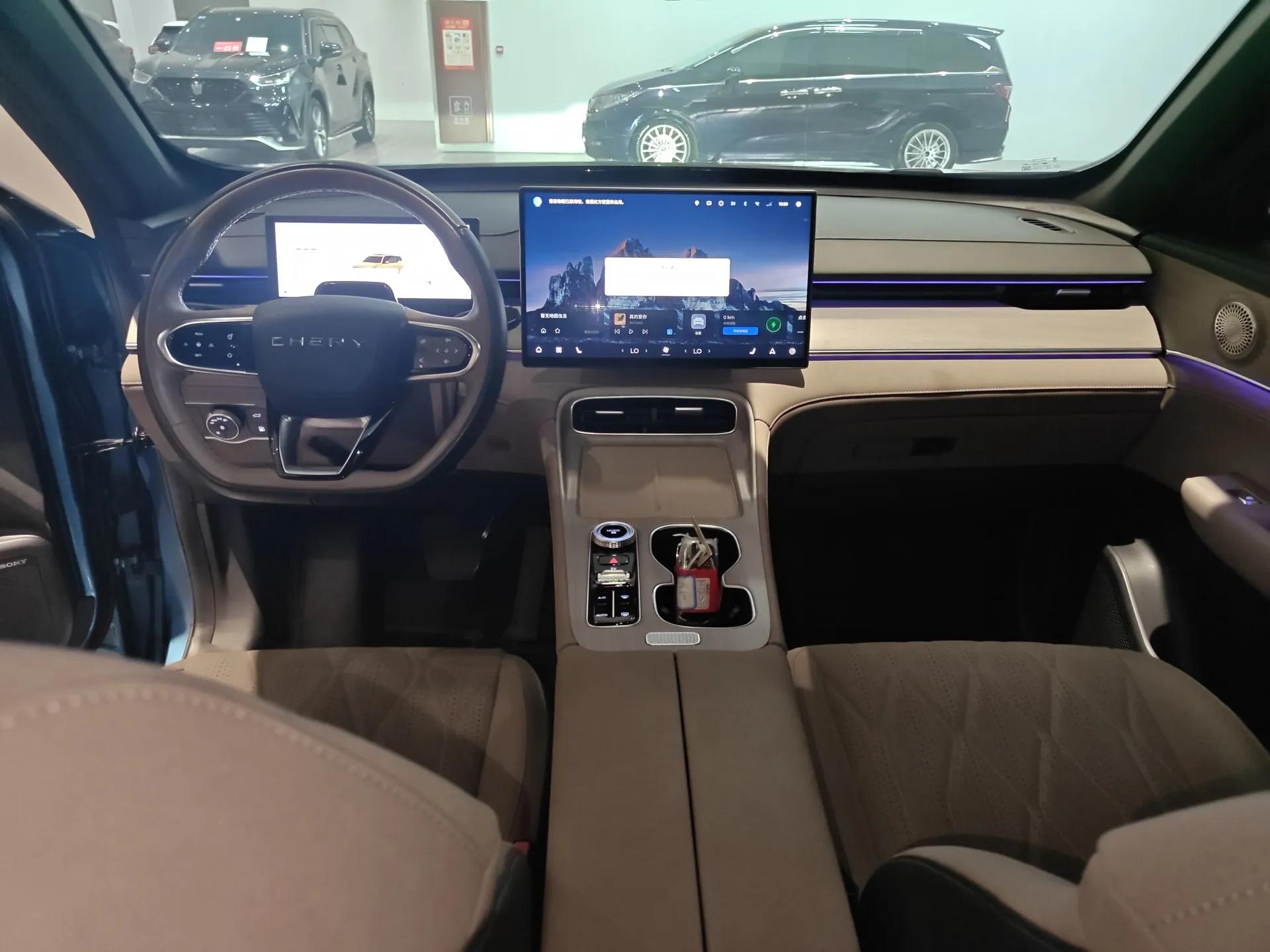 Chery Tiggo 8 PLUS C-DM 2025 1.5T 116 km Prestige Version 5 Seats — миниатюра 12
