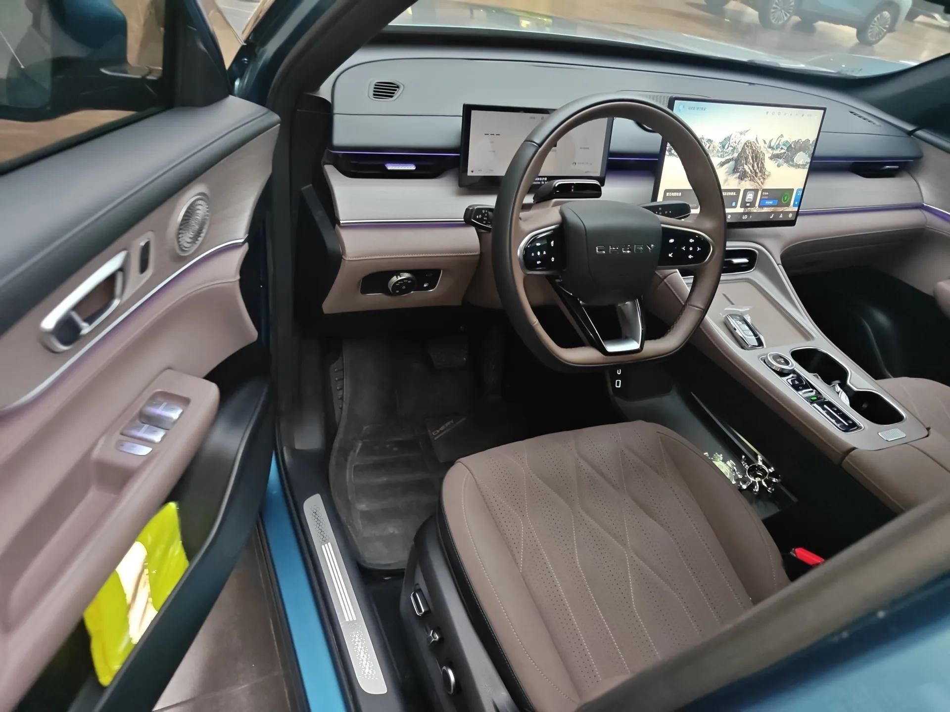 Chery Tiggo 8 PLUS C-DM 2025 1.5T 116 km Prestige Version 5 Seats — миниатюра 19