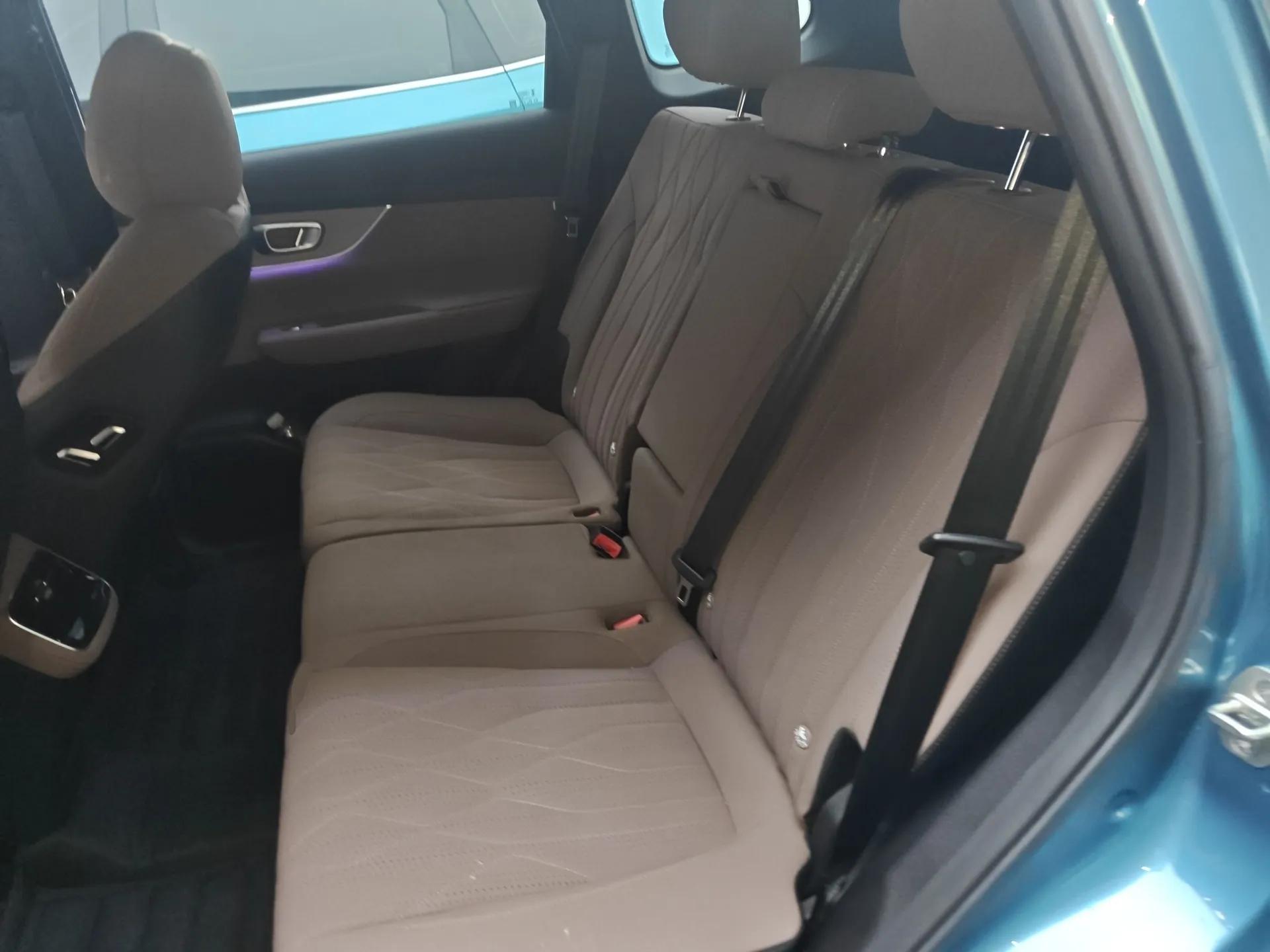 Chery Tiggo 8 PLUS C-DM 2025 1.5T 116 km Prestige Version 5 Seats — миниатюра 20