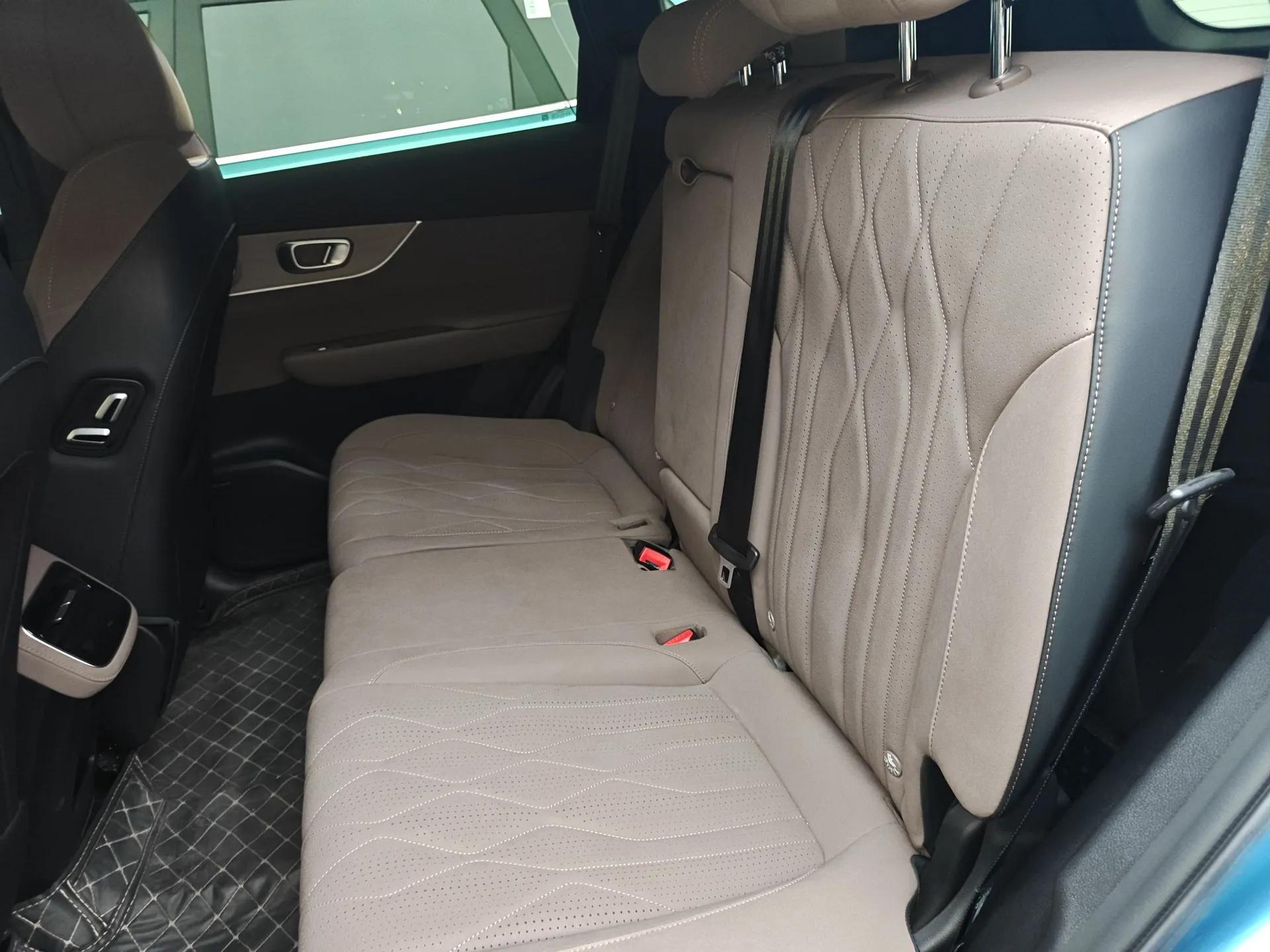Chery Tiggo 8 PLUS C-DM 2025 1.5T 116 km Prestige Version 5 Seats — миниатюра 20