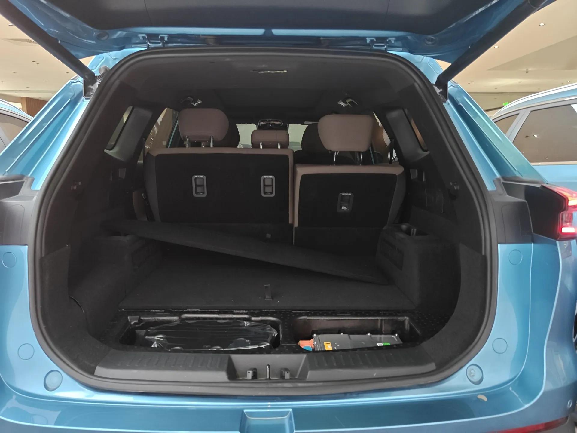 Chery Tiggo 8 PLUS C-DM 2025 1.5T 116 km Prestige Version 5 Seats — миниатюра 22