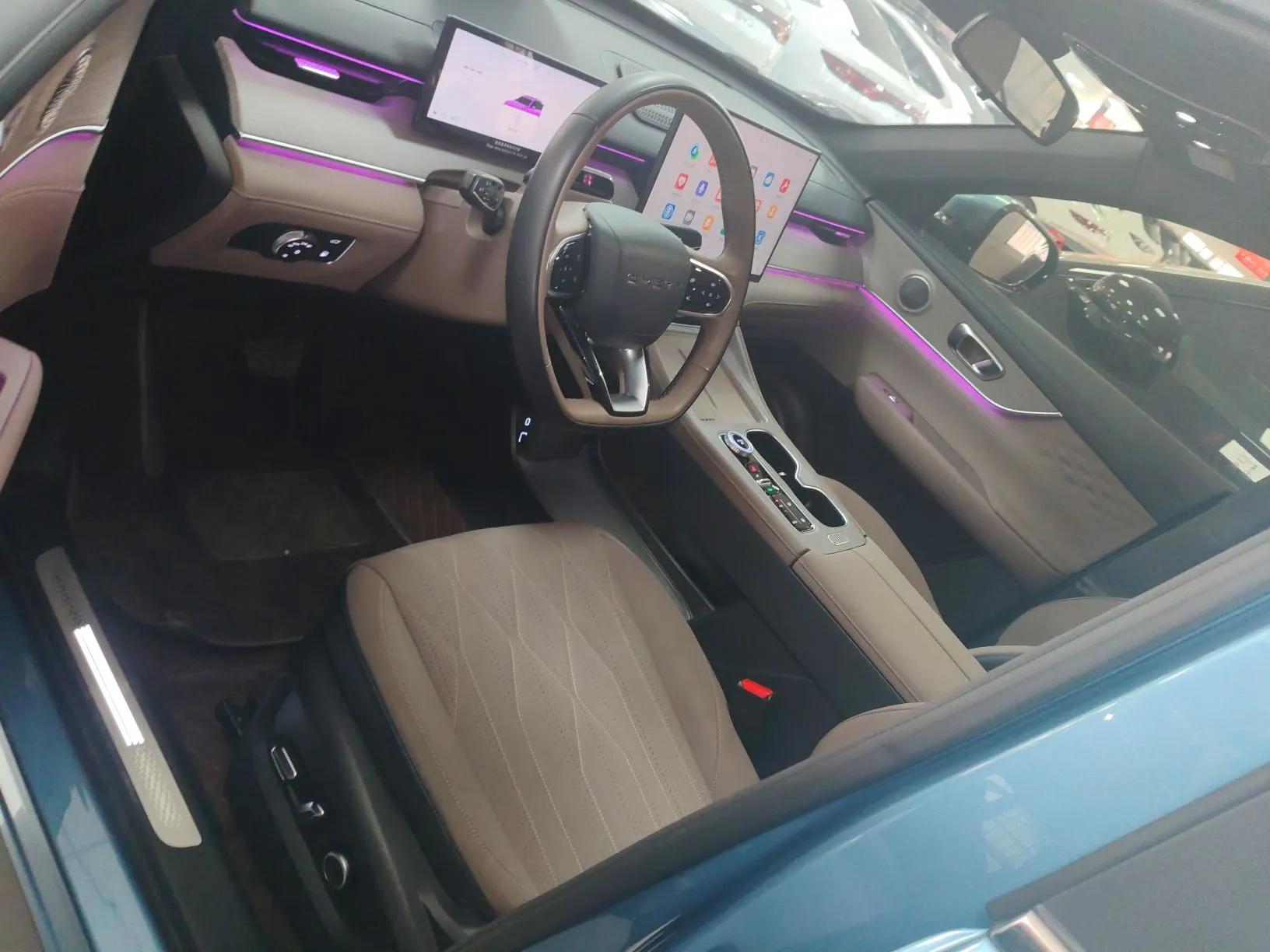 Chery Tiggo 8 PLUS C-DM 2025 1.5T 116 km Prestige Version 5 Seats — миниатюра 18