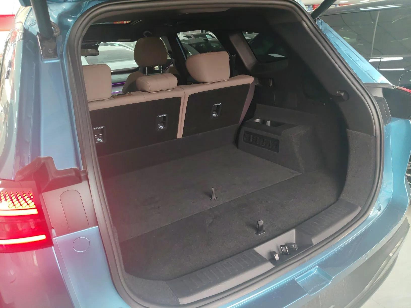 Chery Tiggo 8 PLUS C-DM 2025 1.5T 116 km Prestige Version 5 Seats — миниатюра 22