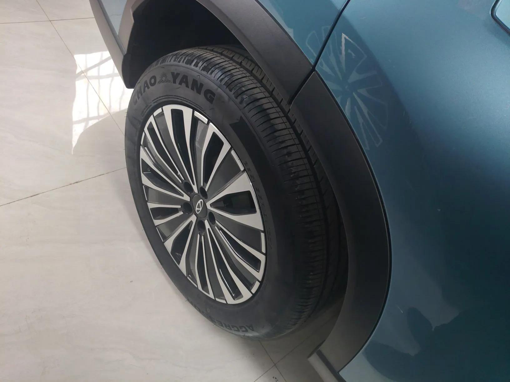 Chery Tiggo 8 PLUS C-DM 2025 1.5T 116 km Prestige Version 5 Seats — миниатюра 10