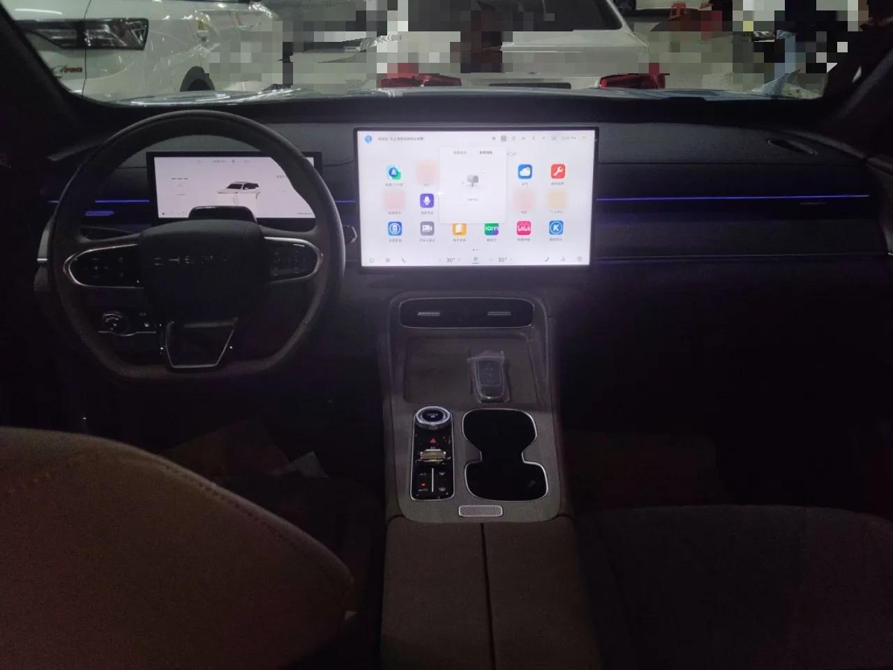 Chery Tiggo 8 PLUS C-DM 2025 1.5T 116 km Prestige Version 5 Seats — миниатюра 13