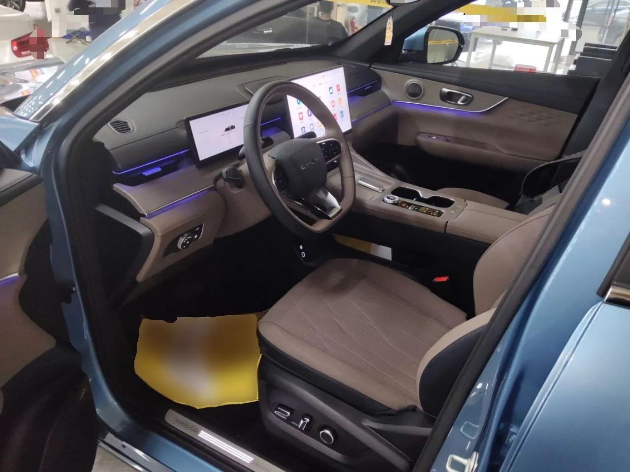 Chery Tiggo 8 PLUS C-DM 2025 1.5T 116 km Prestige Version 5 Seats — миниатюра 19