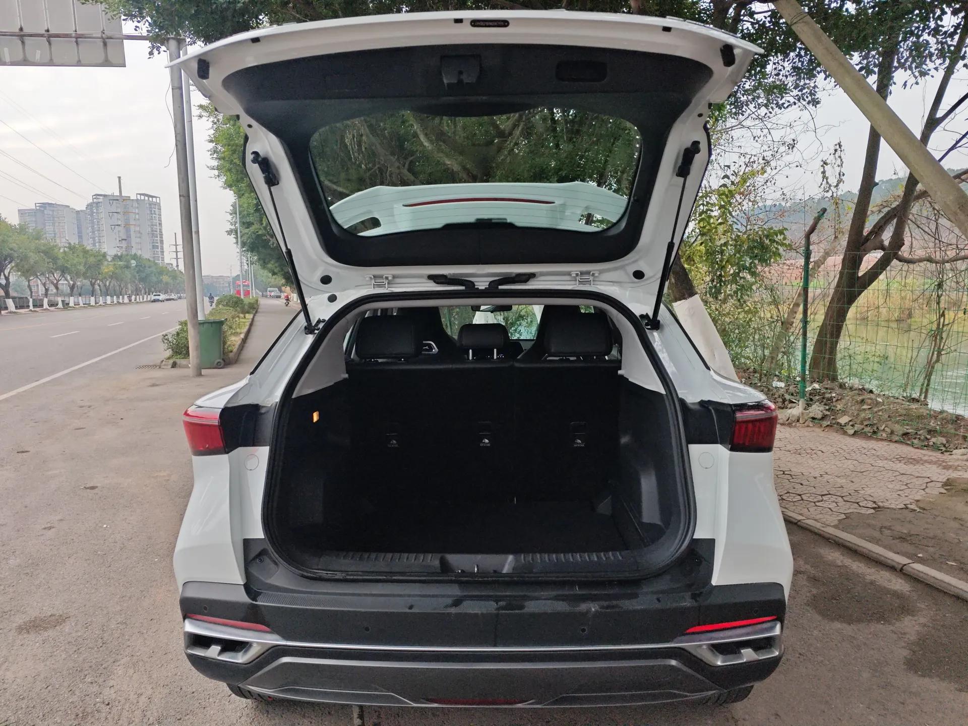 Chery OMODA 2022 1.5T CVT Yujie Edition — миниатюра 22