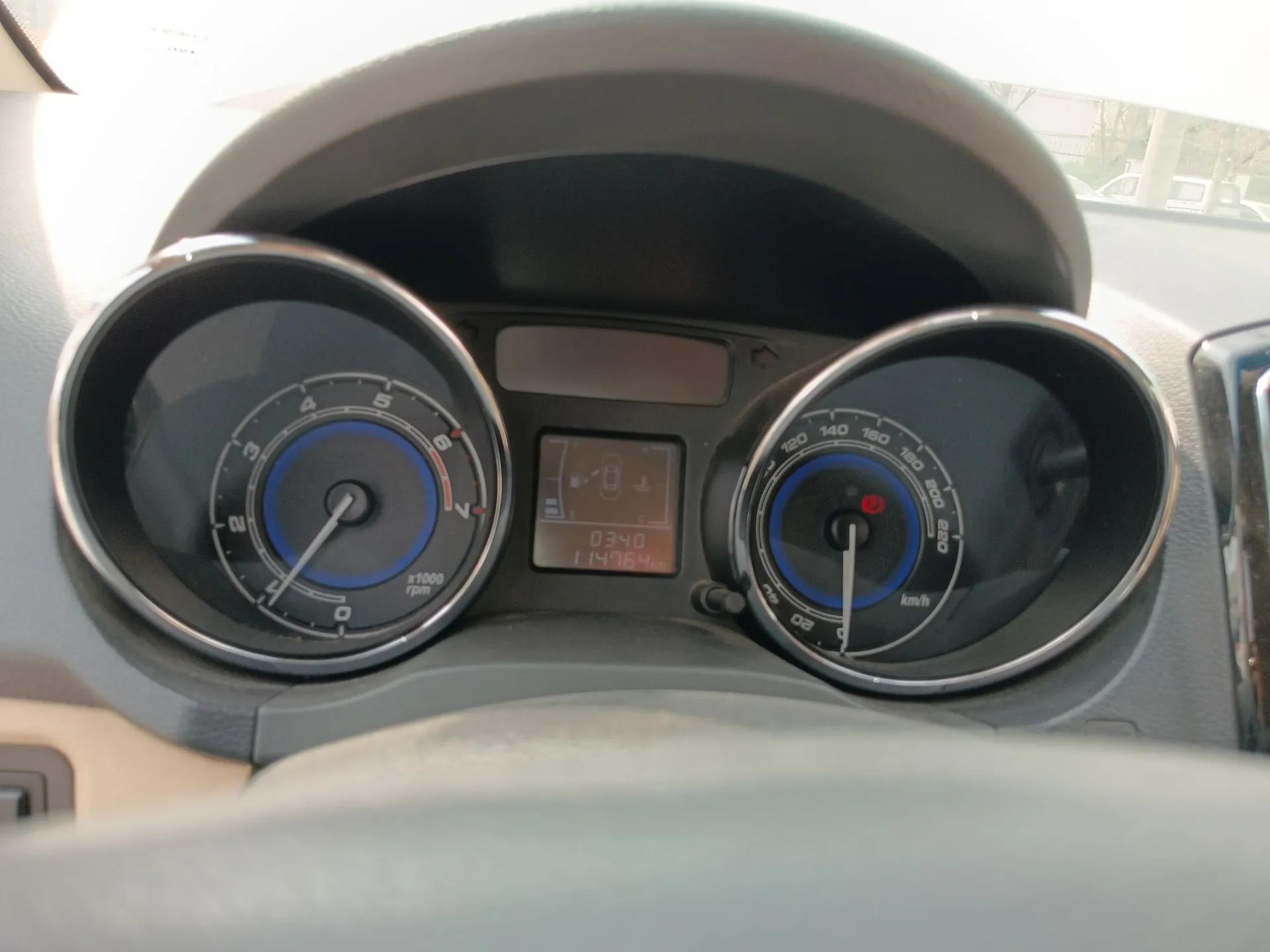 Chery E3 2015 1.5L Manual Fashion Model — миниатюра 15