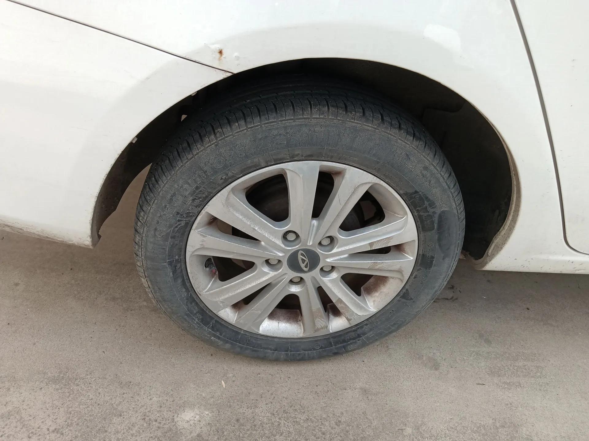 Chery E3 2015 1.5L Manual Fashion Model — миниатюра 10