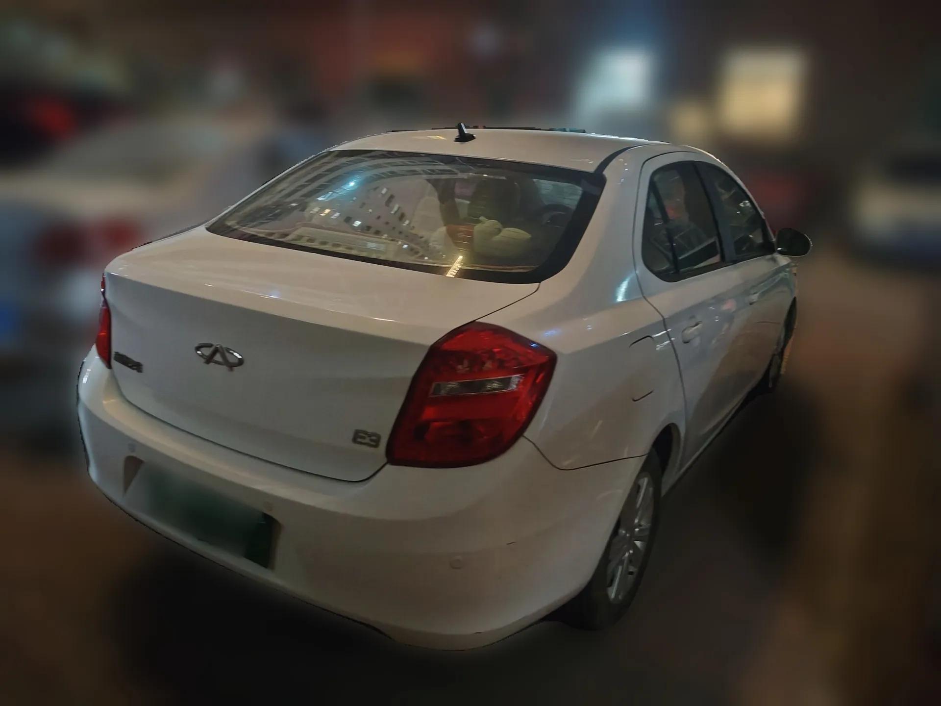 Chery E3 2013 1.5L Manual ZhiShang Model — миниатюра 6