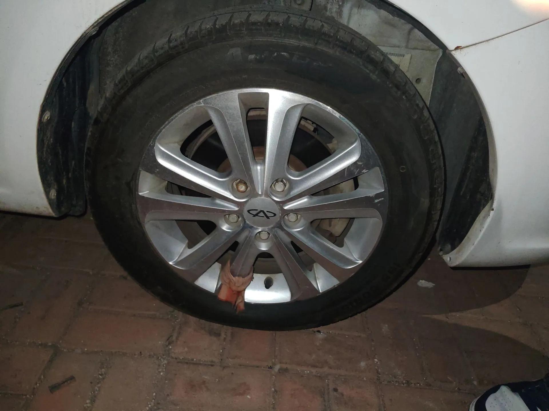 Chery E3 2013 1.5L Manual ZhiShang Model — миниатюра 8