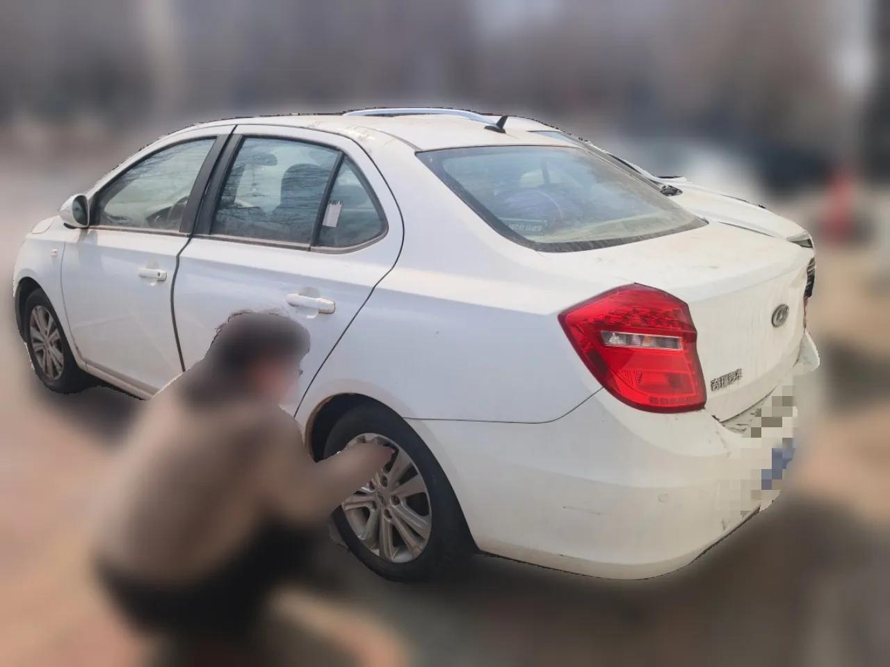 Chery E3 2015 1.5L Manual Fashion Model — миниатюра 4
