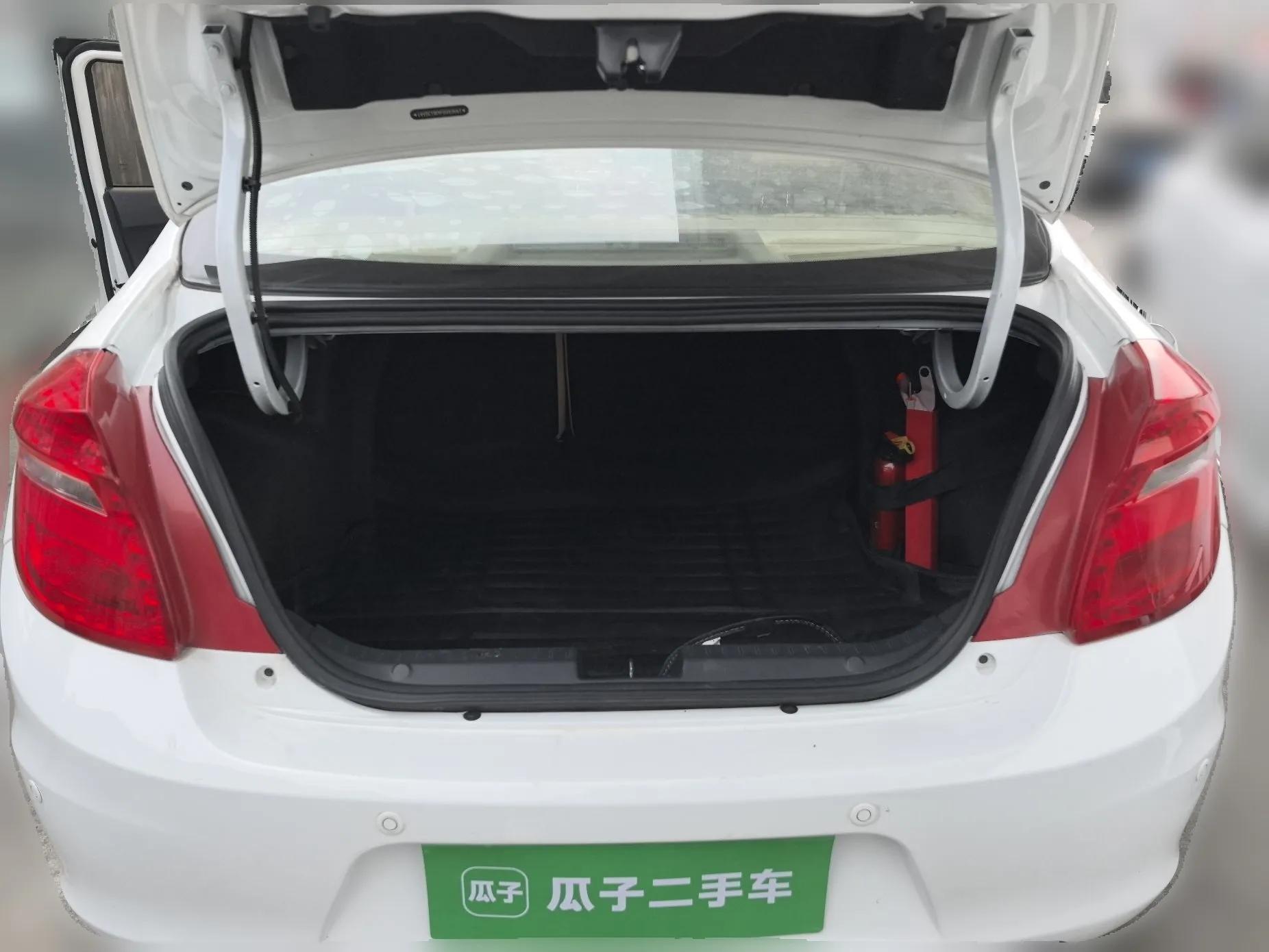 Chery E3 2015 1.5L Manual ZhiShang Model — миниатюра 20