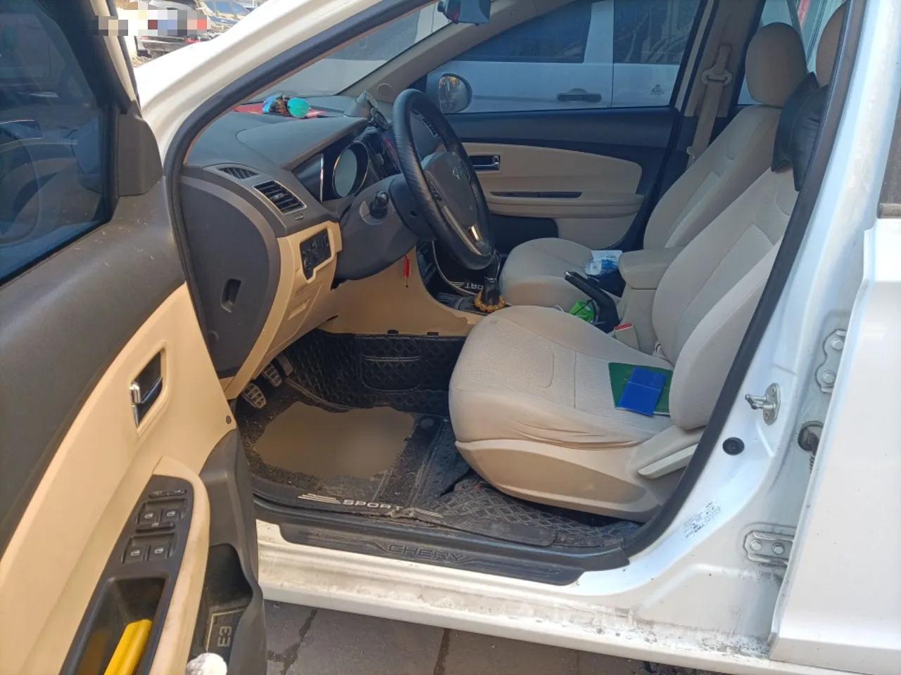 Chery E3 2013 1.5L Manual Fashion Model — миниатюра 17