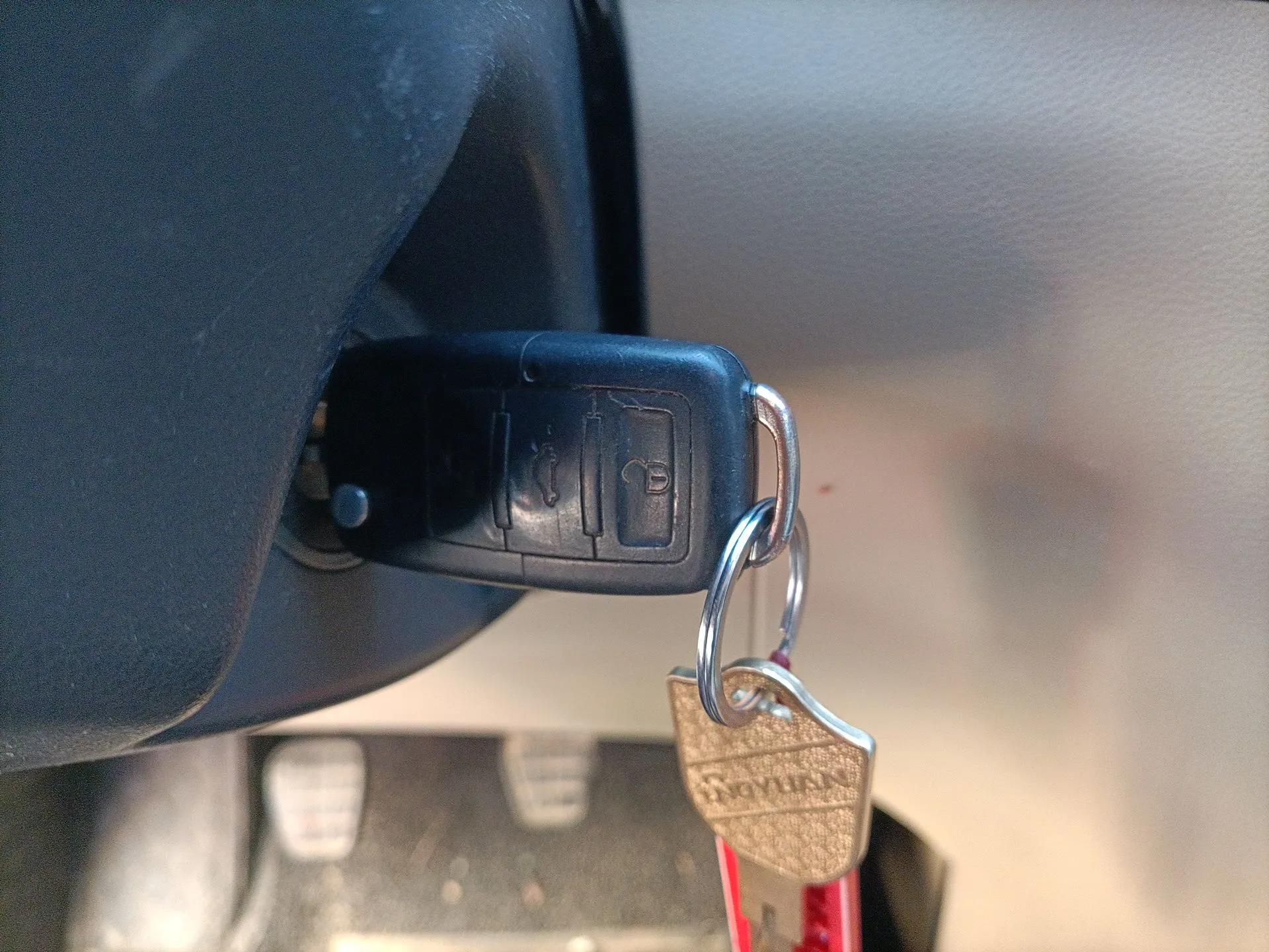 Chery E3 2013 1.5L Manual Fashion Model — миниатюра 9