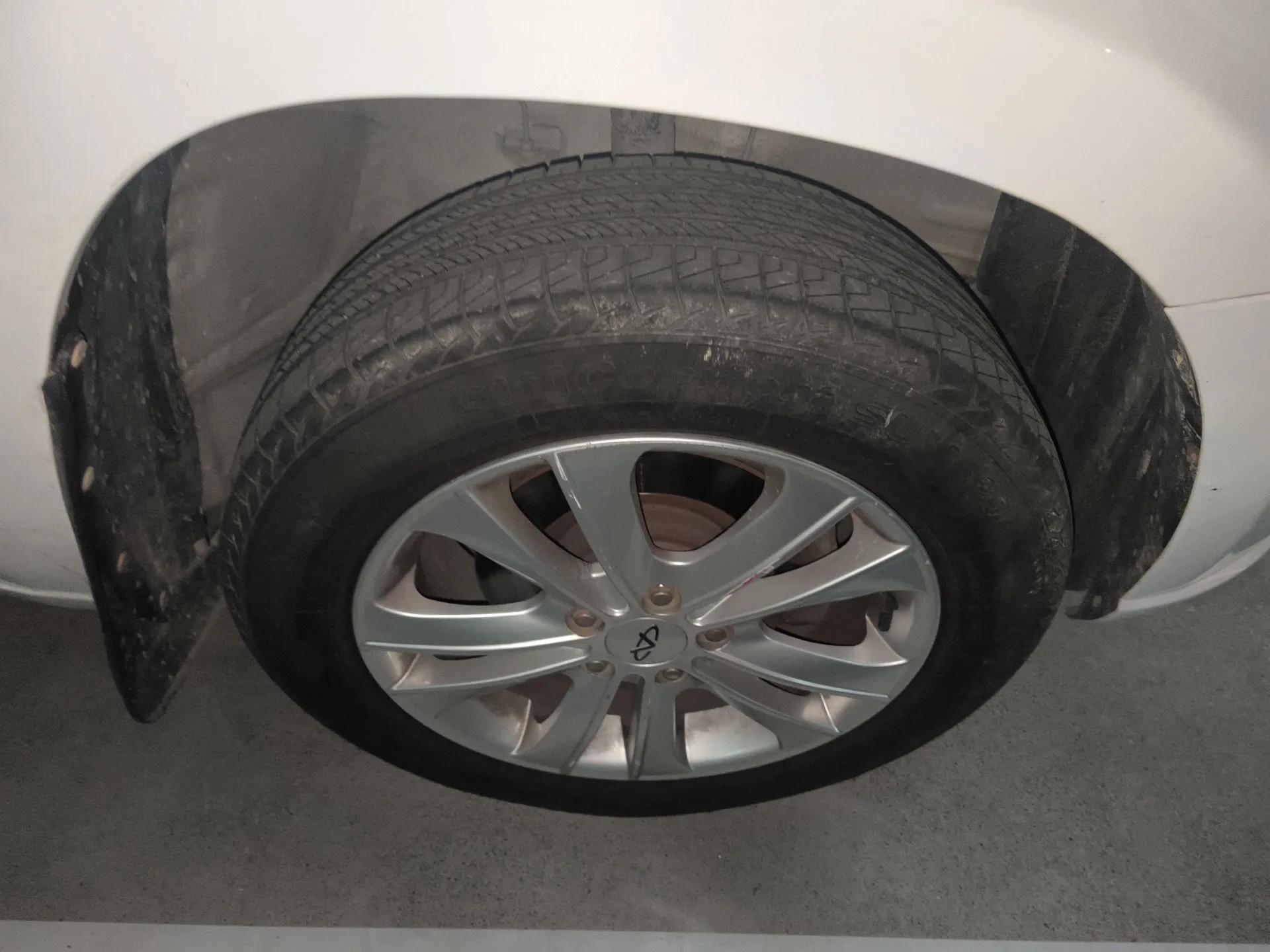 Chery Tiggo 2012 Elite Edition 1.6L CVT Comfort DVVT Model — миниатюра 8