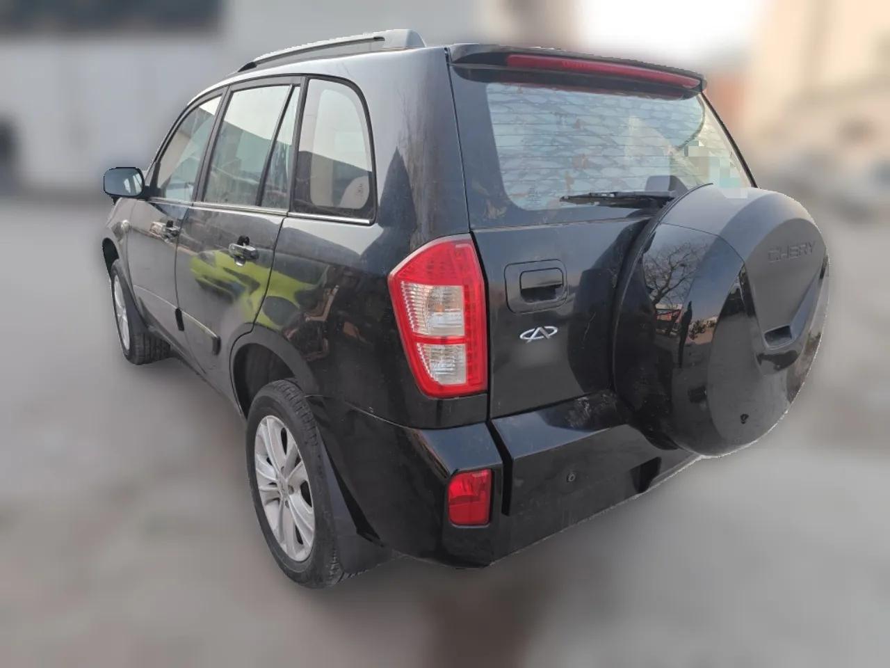 Chery Tiggo 2012 Elite Edition Facelift 1.6L Manual Comfort DVVT — миниатюра 4