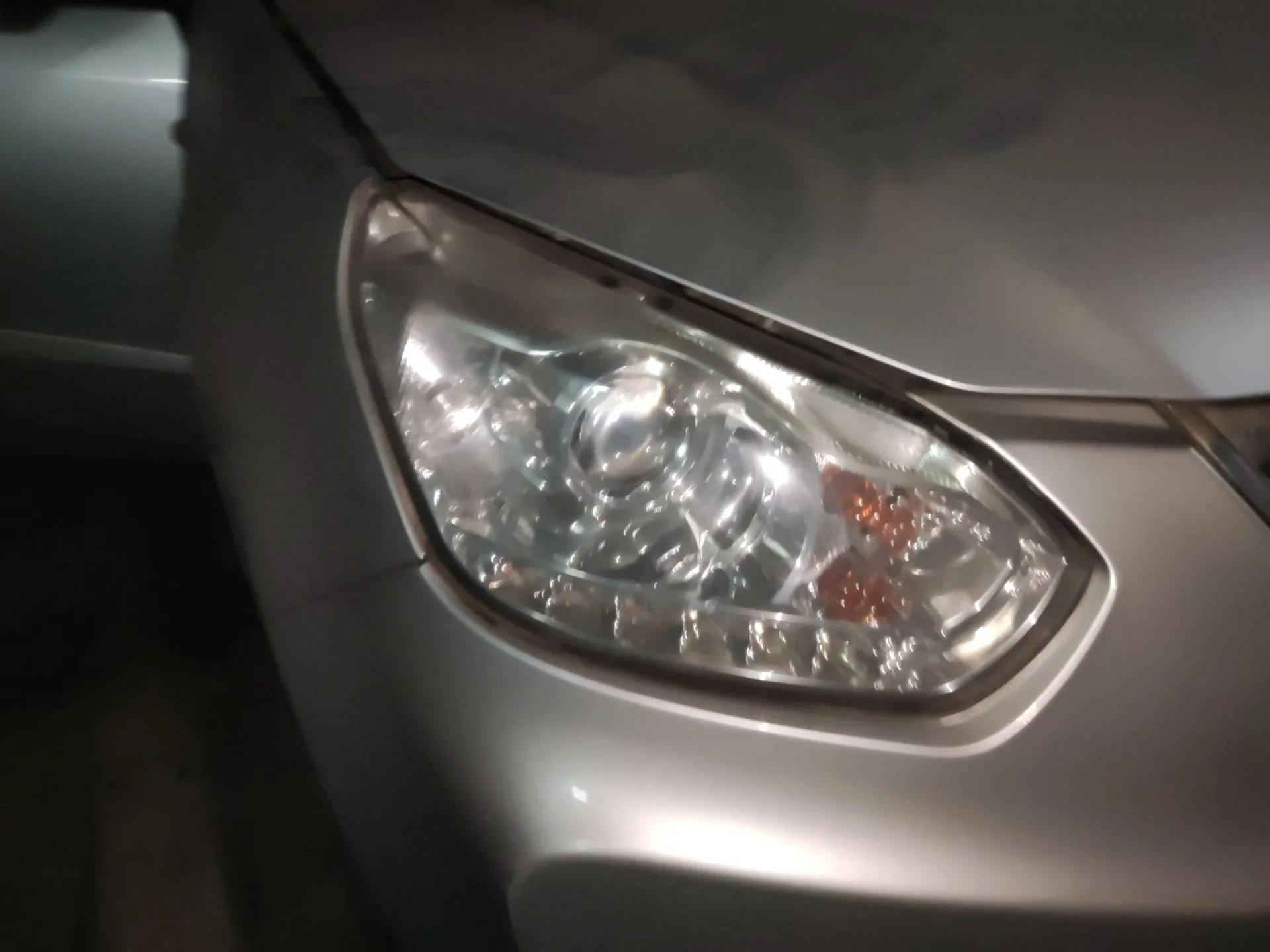 Chery Tiggo 2012 Elite Edition Facelift 1.6L Manual Comfort DVVT — миниатюра 7