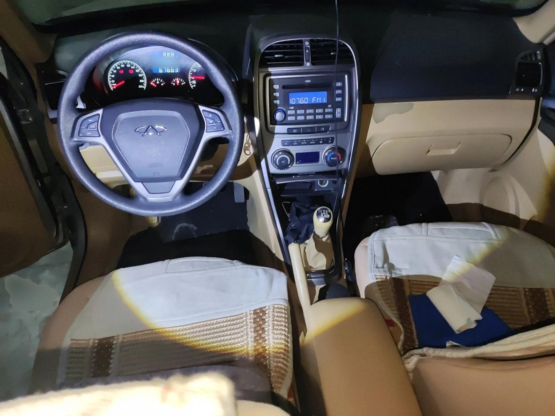 Chery Tiggo 2012 Elite Edition Facelift 1.6L Manual Comfort DVVT — миниатюра 10