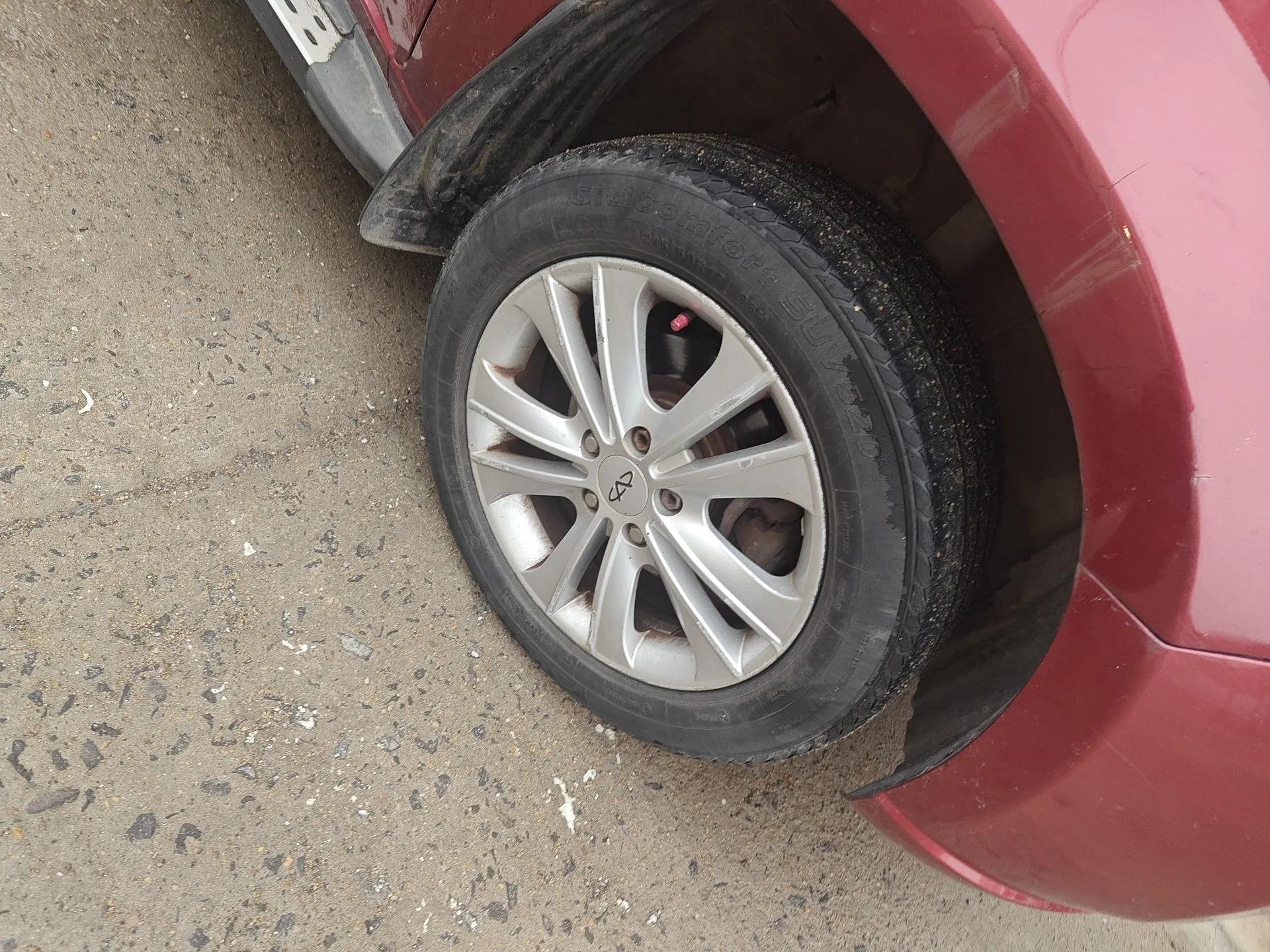 Chery Tiggo 2012 Elite Edition Facelift 1.6L Manual Comfort DVVT — миниатюра 8