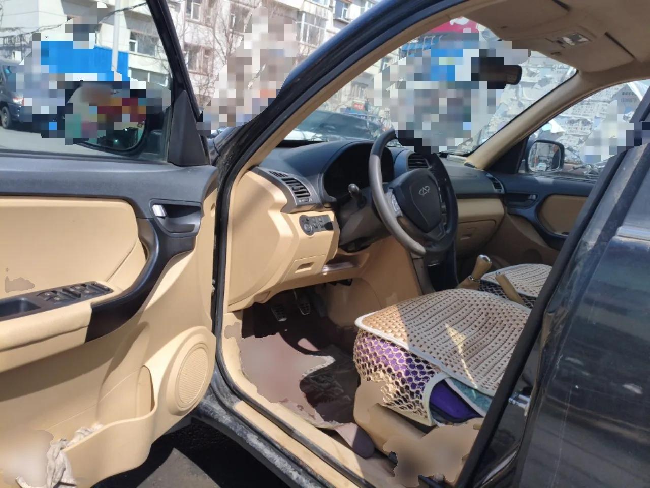 Chery Tiggo 2012 Elite Edition 1.6S Manual Comfort Model — миниатюра 17