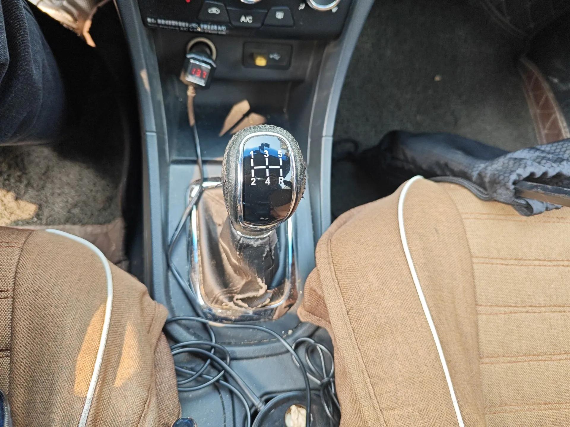 Chery Arrizo 3 2015 1.5L Manual - Powerful Version — миниатюра 15