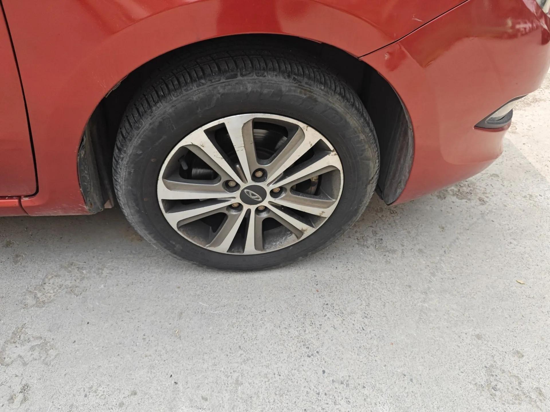 Chery Arrizo 3 2015 1.5L Manual - Powerful Version — миниатюра 8