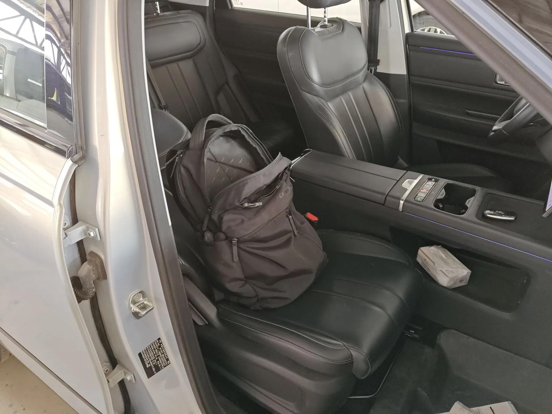 Chery Explore 06 C-DM 2024 Luxury Model — миниатюра 23