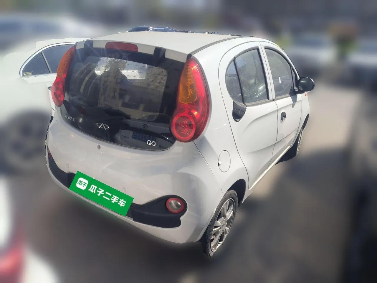 Chery QQ 2013 1.0L Manual Happy Edition — миниатюра 6