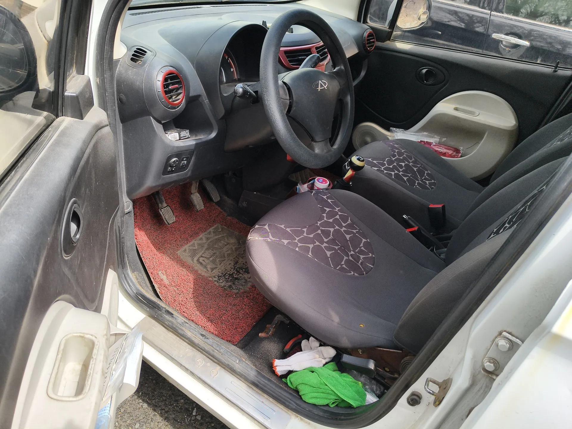 Chery QQ 2013 1.0L Manual Happy Edition — миниатюра 17