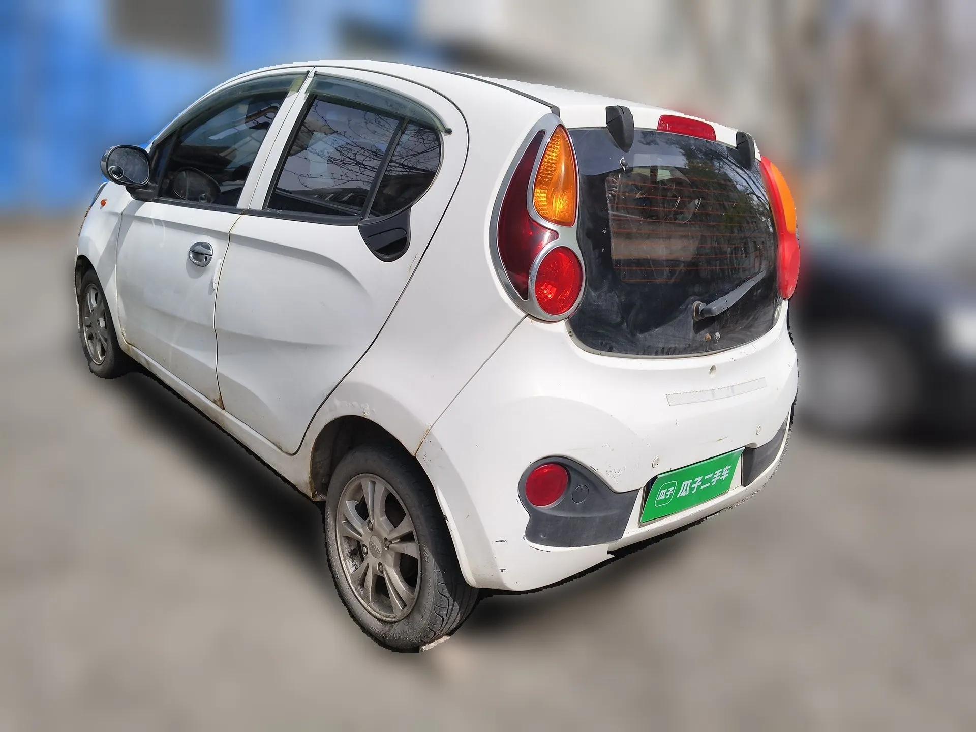 Chery QQ 2013 1.0L Manual Happy Edition — миниатюра 4