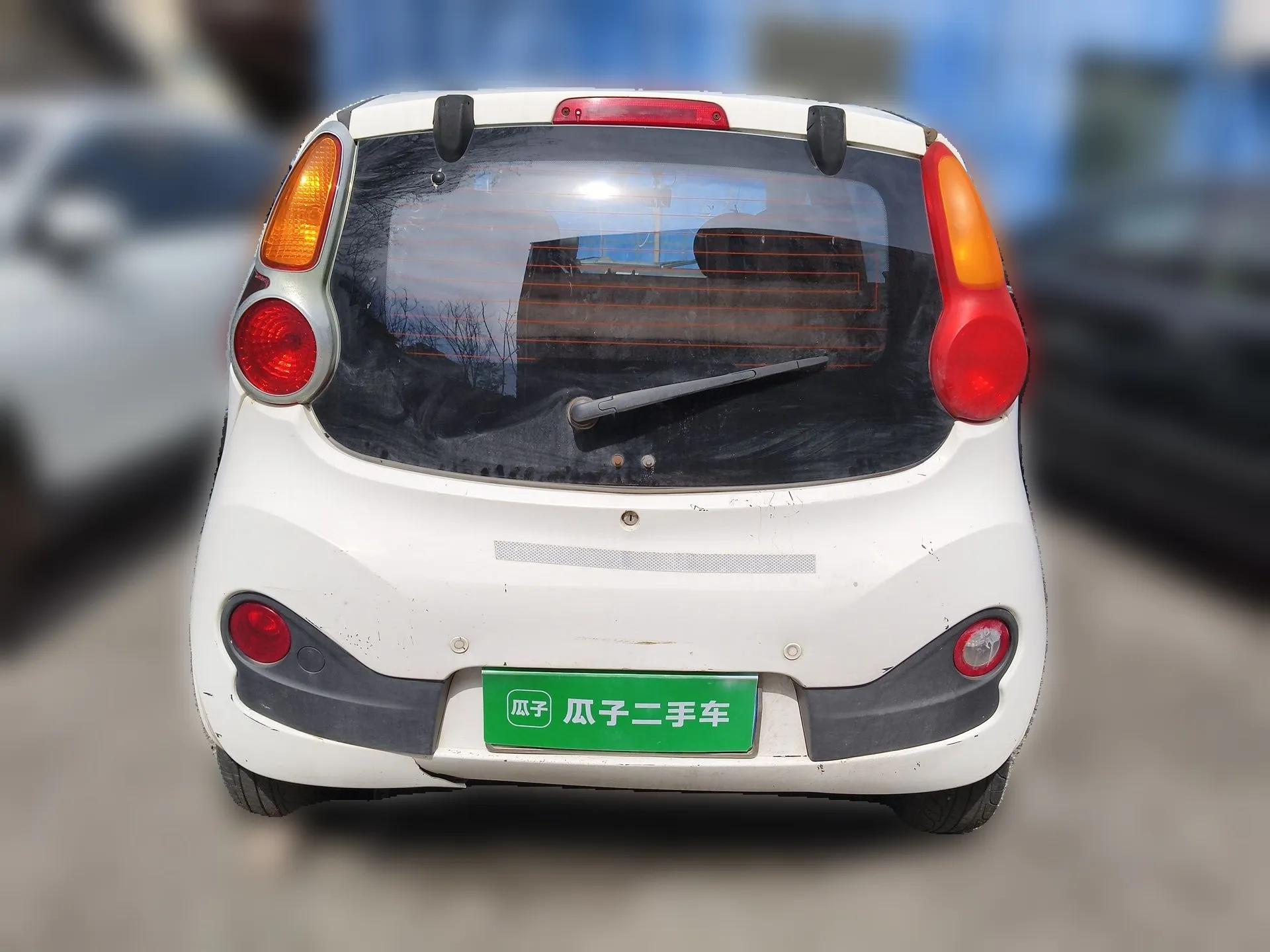 Chery QQ 2013 1.0L Manual Happy Edition — миниатюра 5
