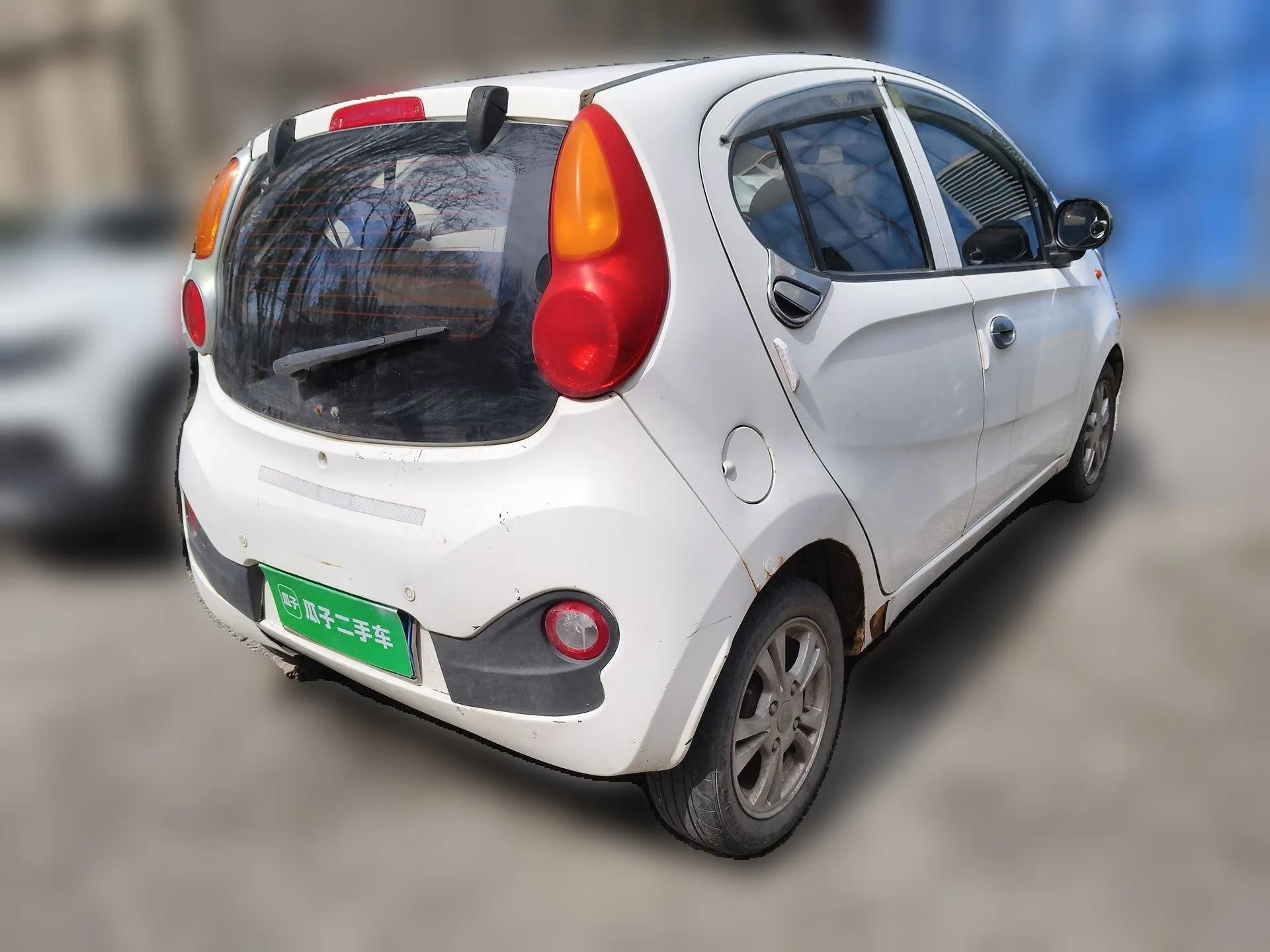Chery QQ 2013 1.0L Manual Happy Edition — миниатюра 6