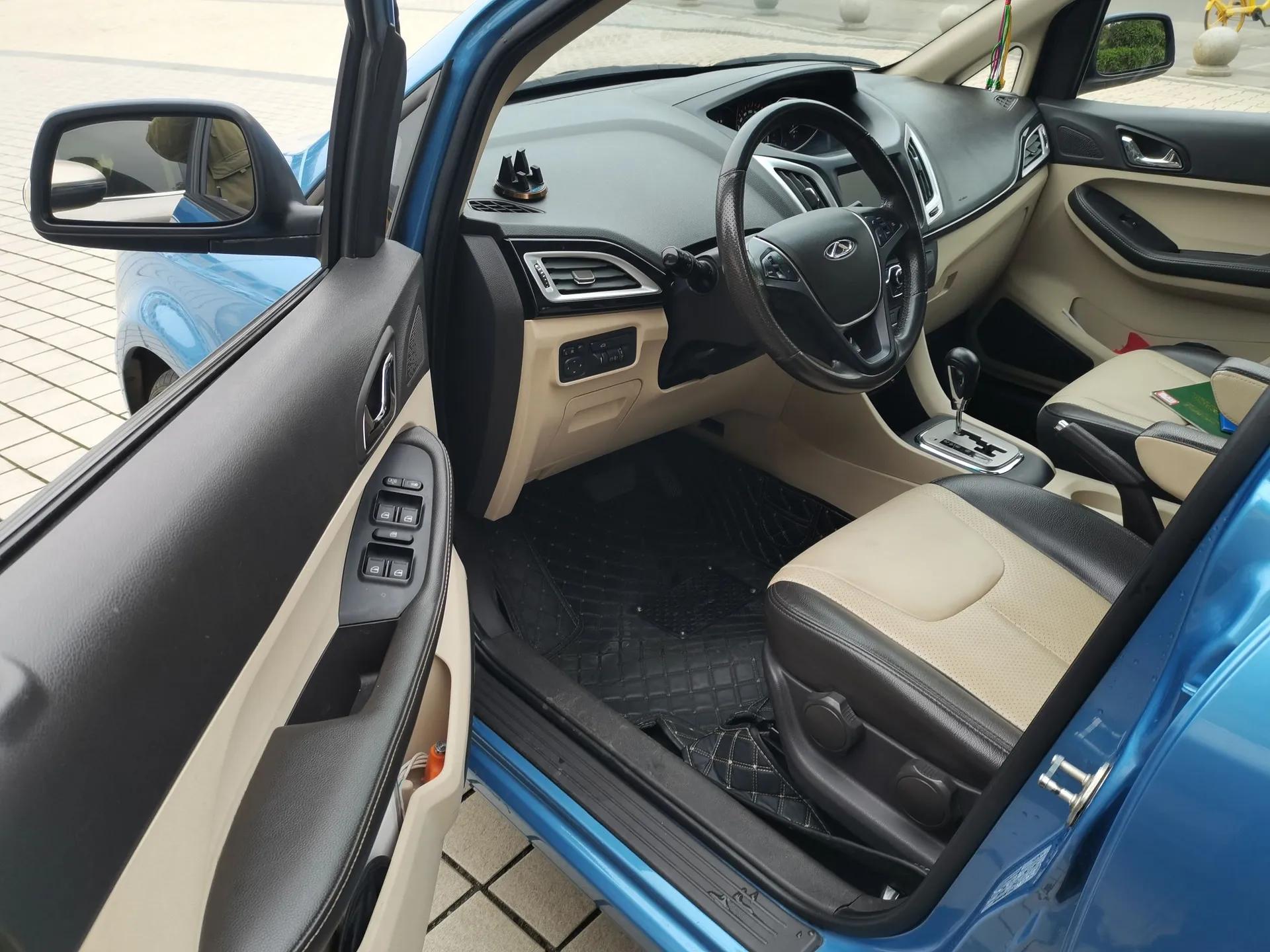 Chery Arrizo M7 2015 2.0L CVT Comfort Edition 232 Seats — миниатюра 17