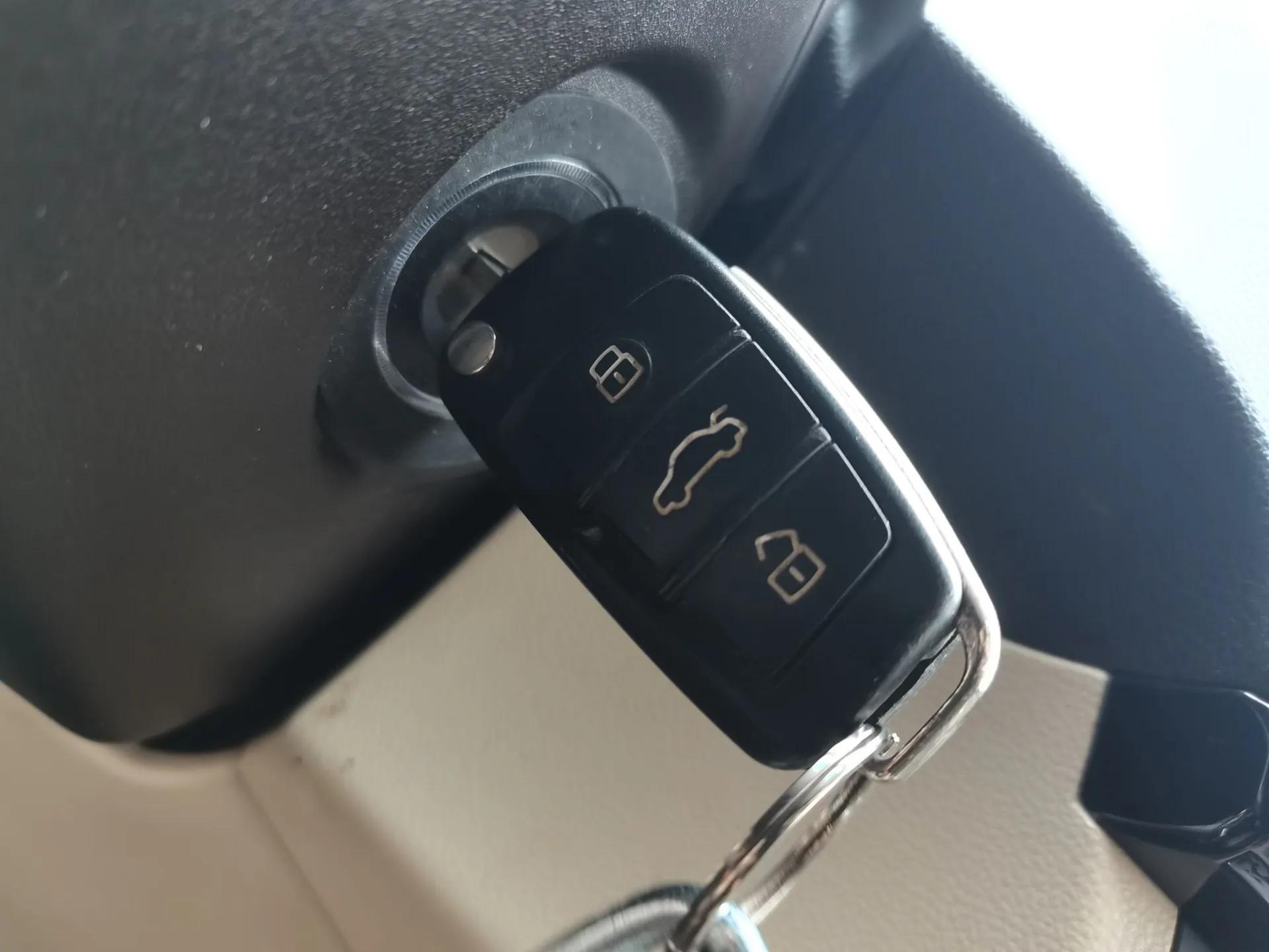 Chery Arrizo M7 2015 2.0L CVT Comfort Edition 232 Seats — миниатюра 9