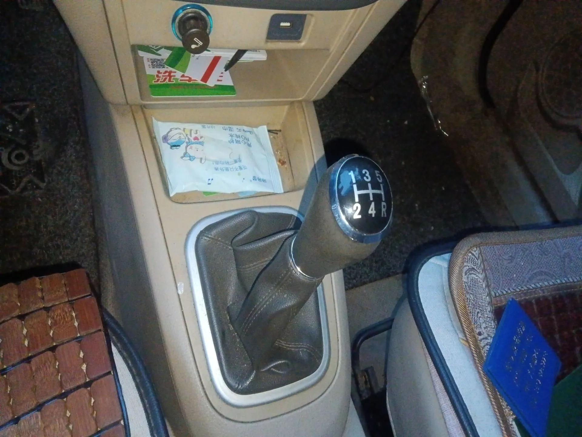 Chery E5 2011 1.5L Manual Enjoyment Model — миниатюра 15