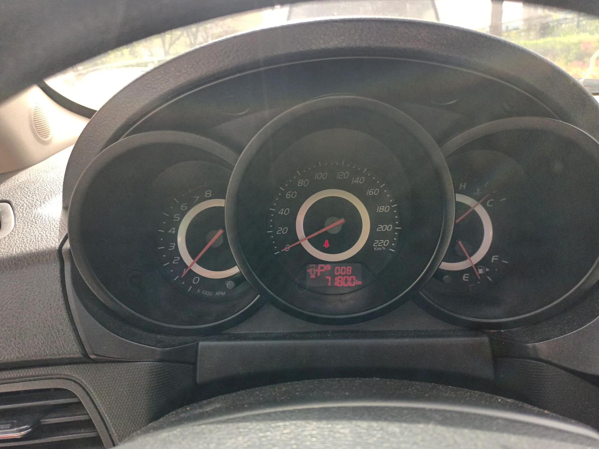 Chery A3 2010 Facelifted Hatchback 1.8L Automatic – Ambition Trim — миниатюра 12