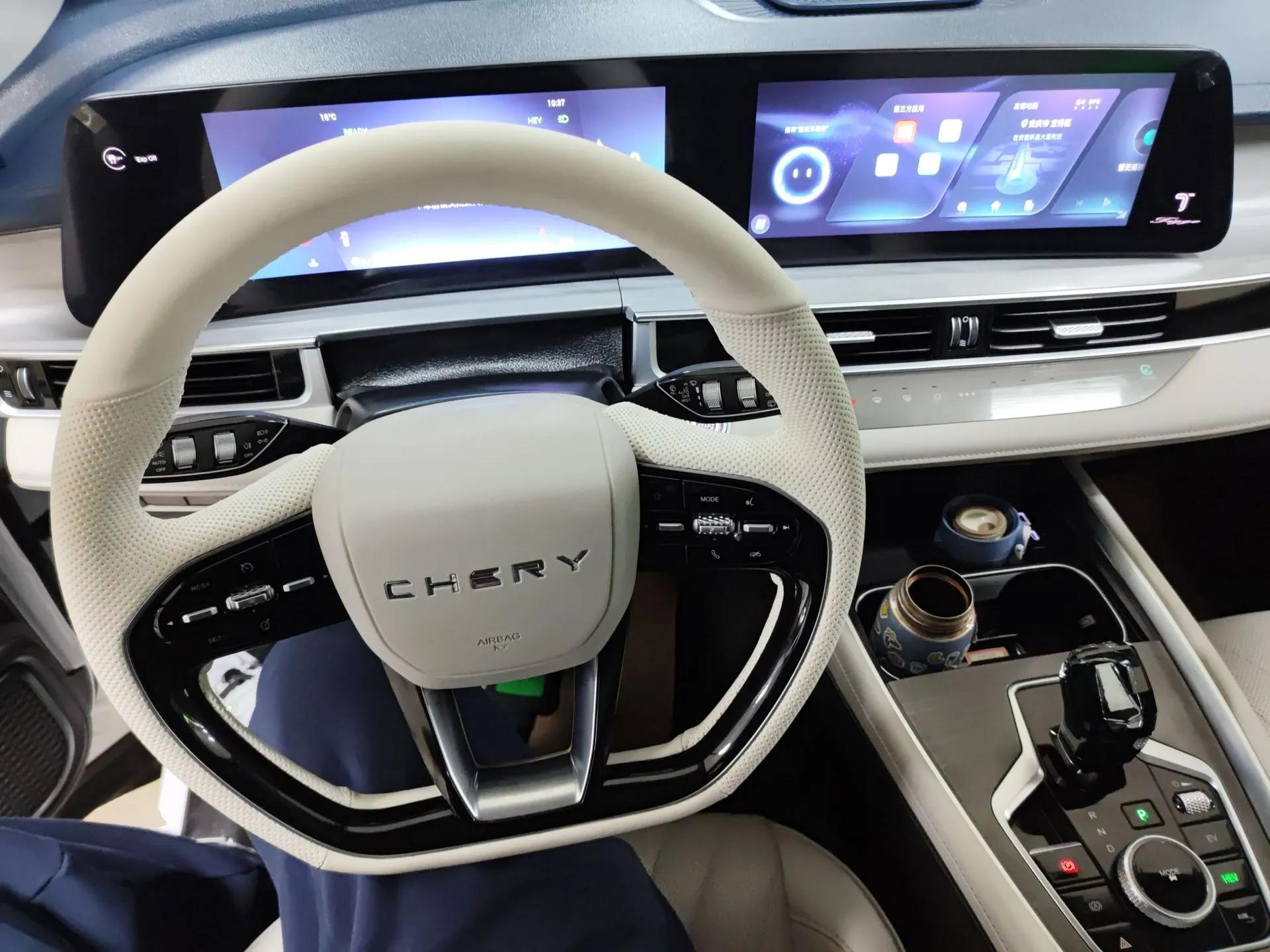 Chery Tiggo 7 PLUS New Energy 2023 1.5T ZhiShang Trim — миниатюра 12