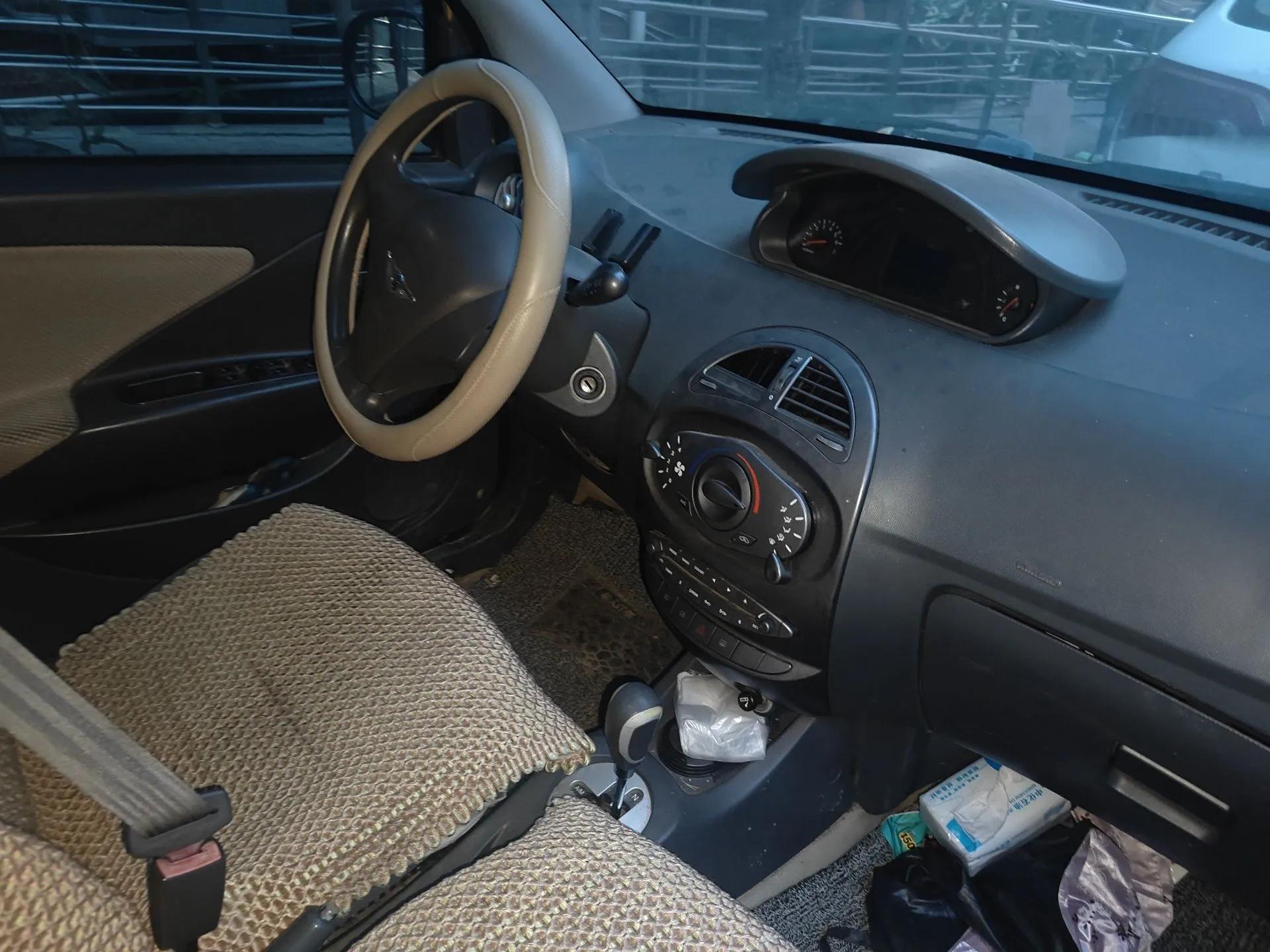 Chery X1 2011 1.3L AMT Luxury Model — миниатюра 16