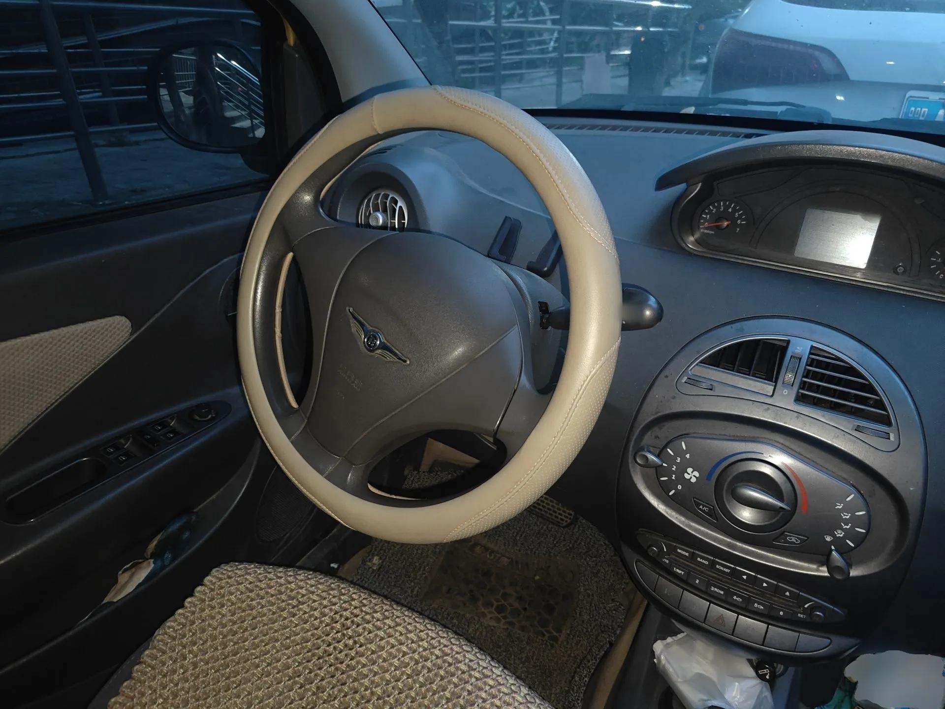 Chery X1 2011 1.3L AMT Luxury Model — миниатюра 17