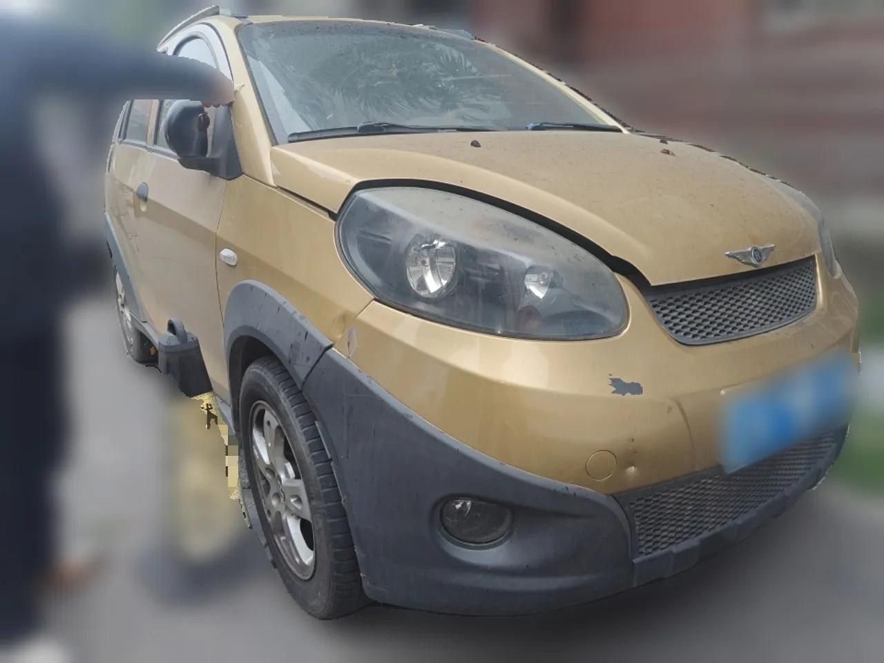 Chery X1 2011 1.3L AMT Luxury Model — миниатюра 3