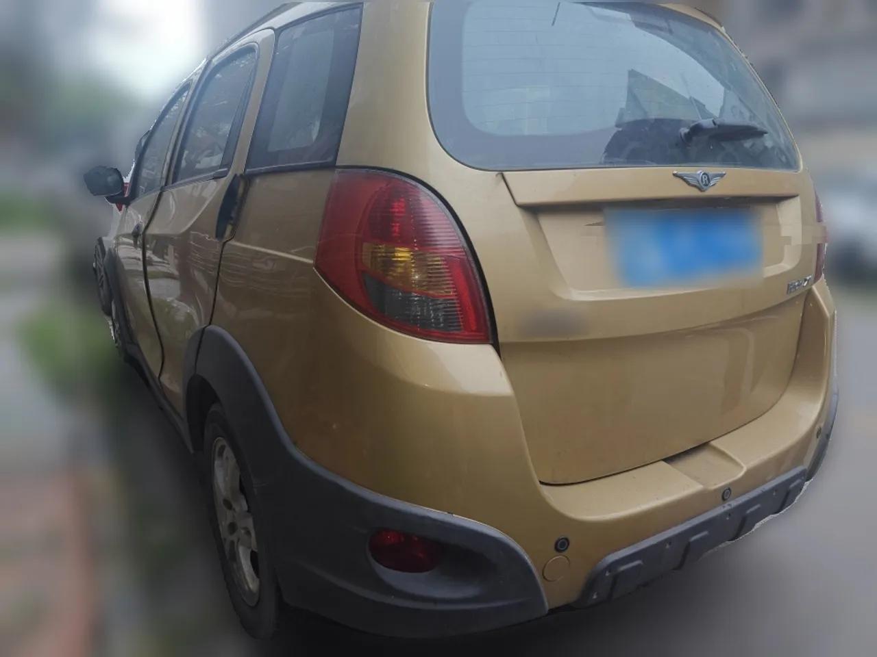 Chery X1 2011 1.3L AMT Luxury Model — миниатюра 4