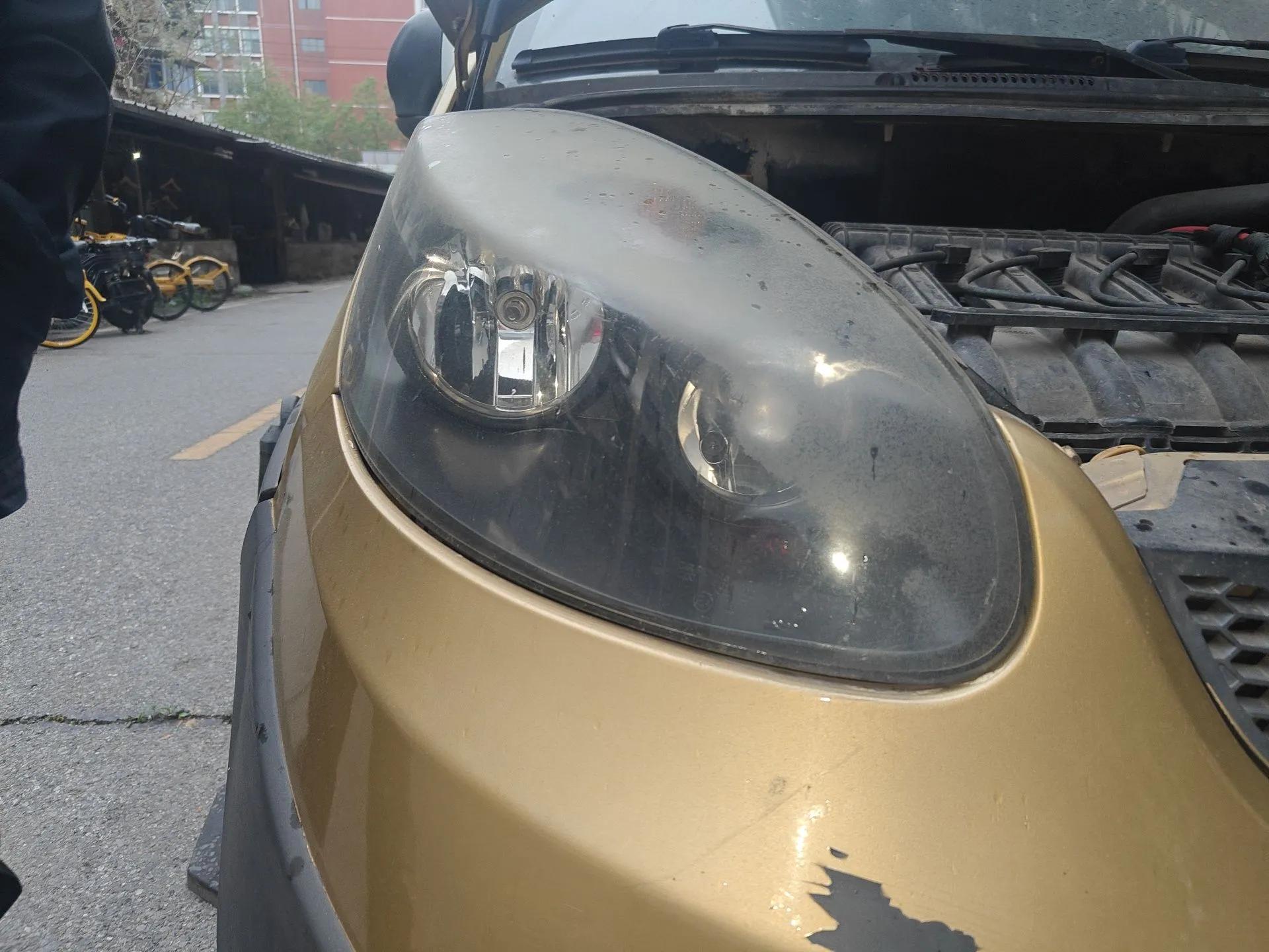 Chery X1 2011 1.3L AMT Luxury Model — миниатюра 7