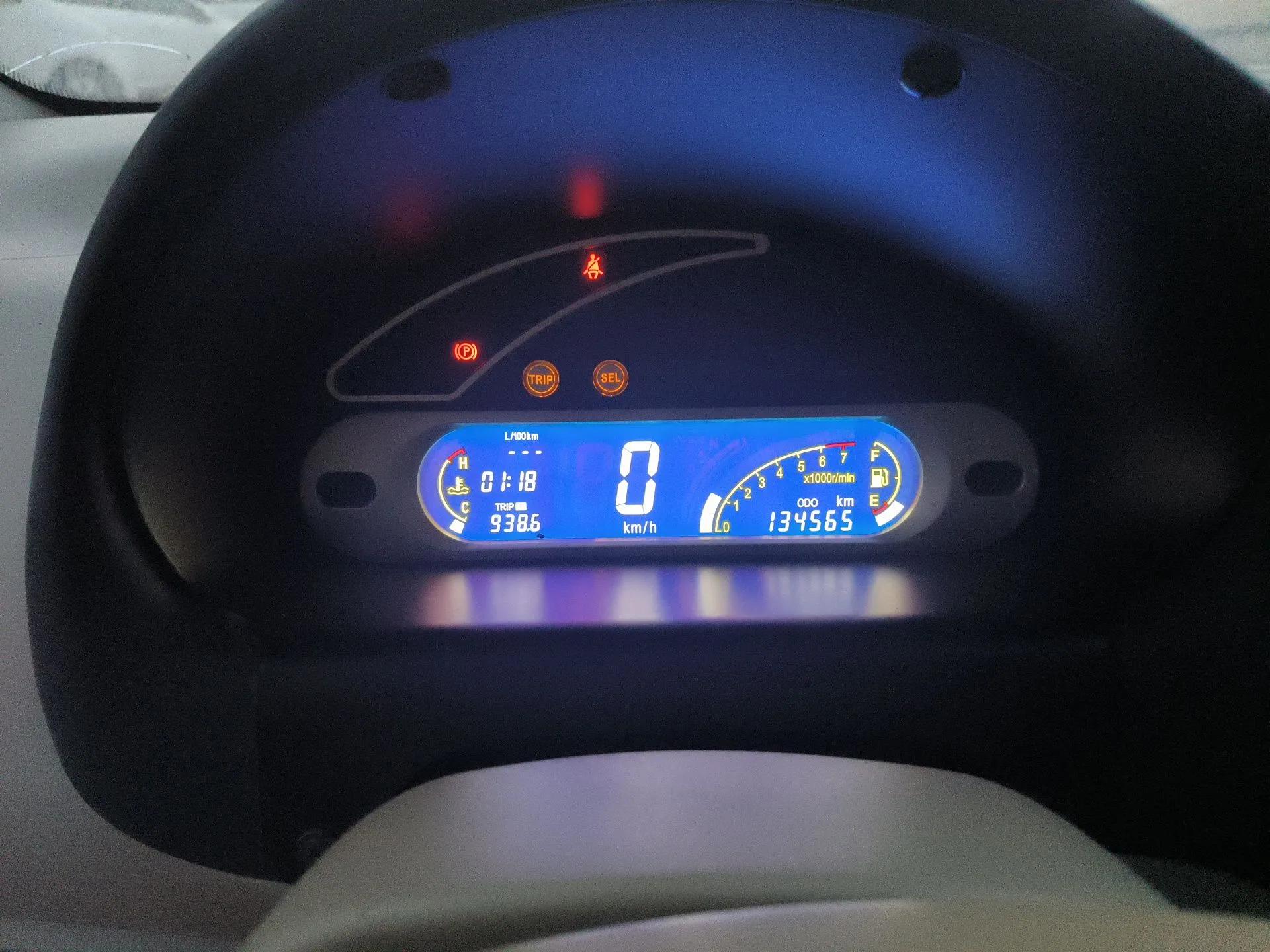 Chery QQ3 2012 Stylish Edition 1.0L Manual Start-Up Model — миниатюра 12