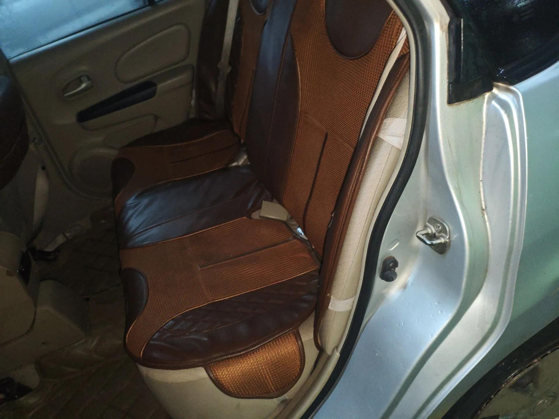 Venucia D50 2013 1.6L Manual Fashion Edition — миниатюра 18