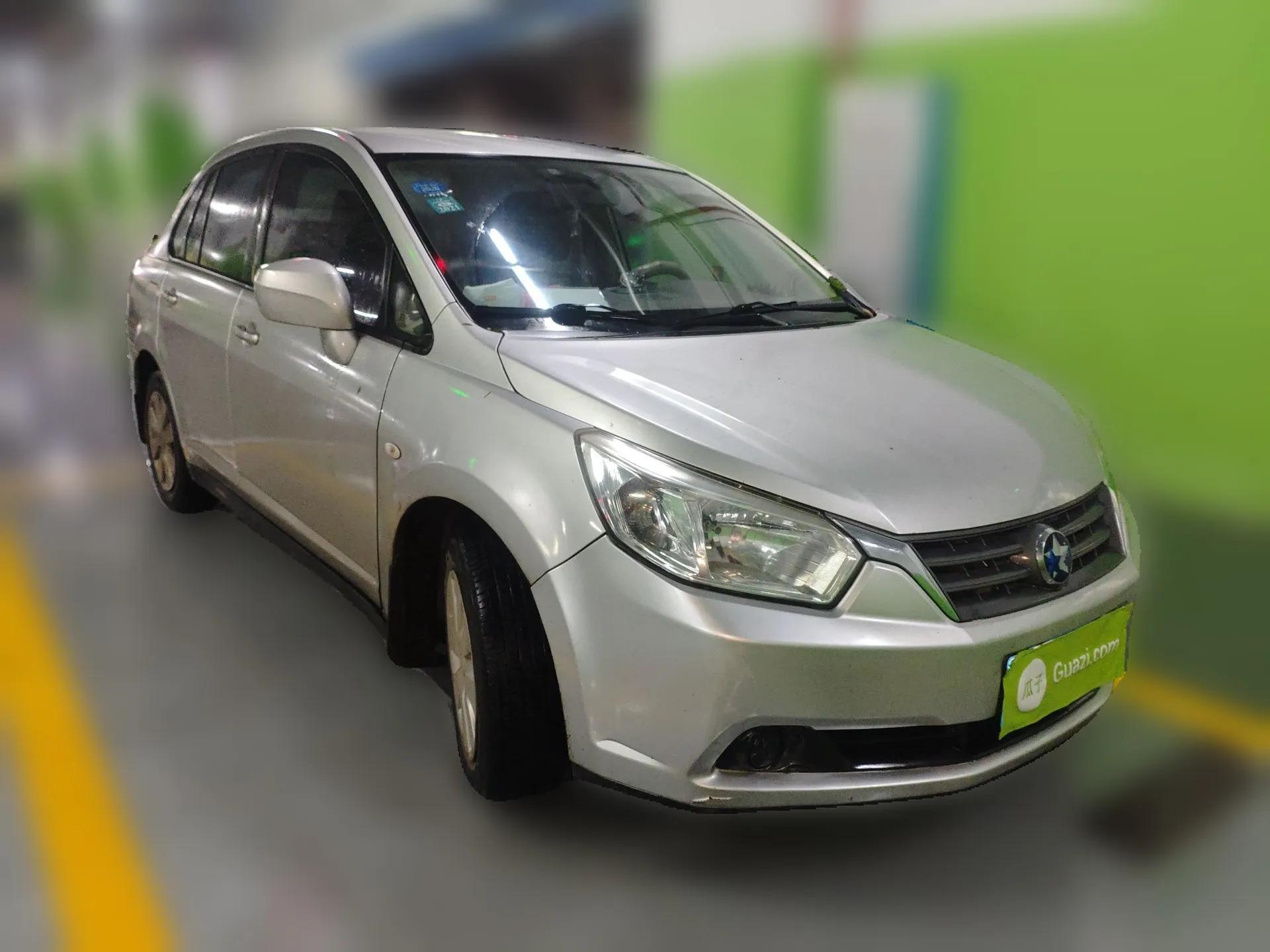 Venucia D50 2013 1.6L Manual Fashion Edition — миниатюра 3