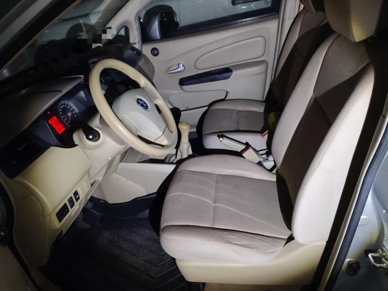 Venucia D50 2013 1.6L Manual Fashion Edition — миниатюра 16