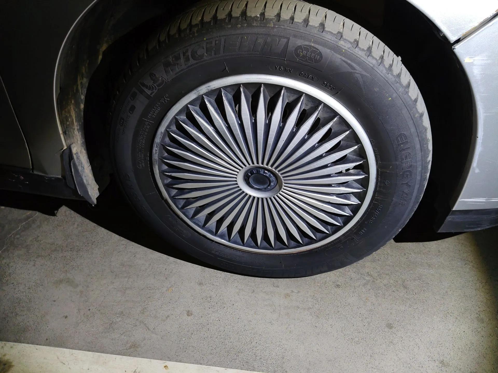 Venucia D50 2013 1.6L Manual Fashion Edition — миниатюра 8