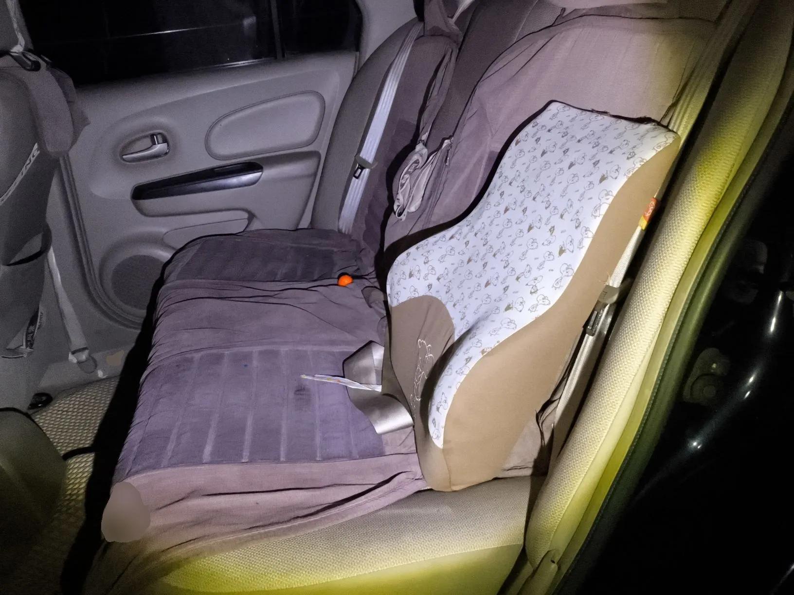 Venucia D50 2012 1.6L Automatic Comfort Edition — миниатюра 18