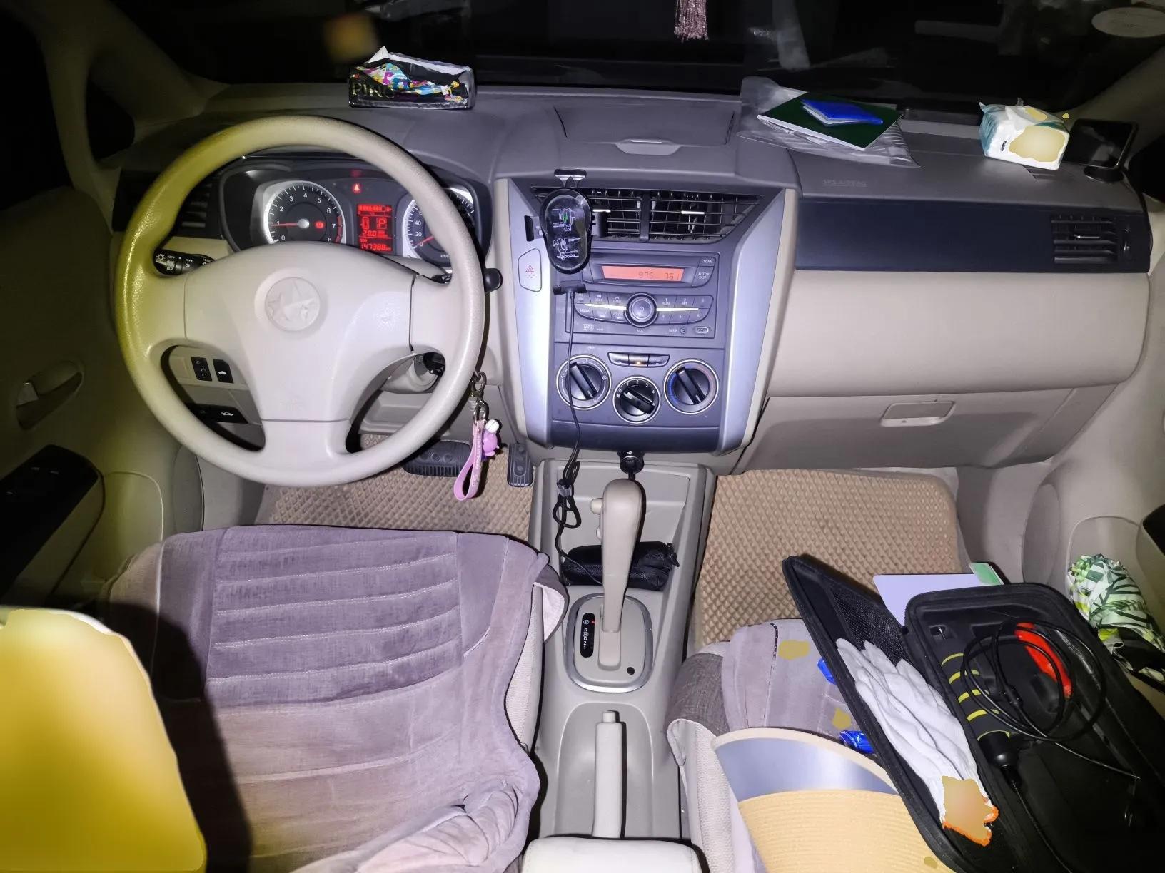 Venucia D50 2012 1.6L Automatic Comfort Edition — миниатюра 10